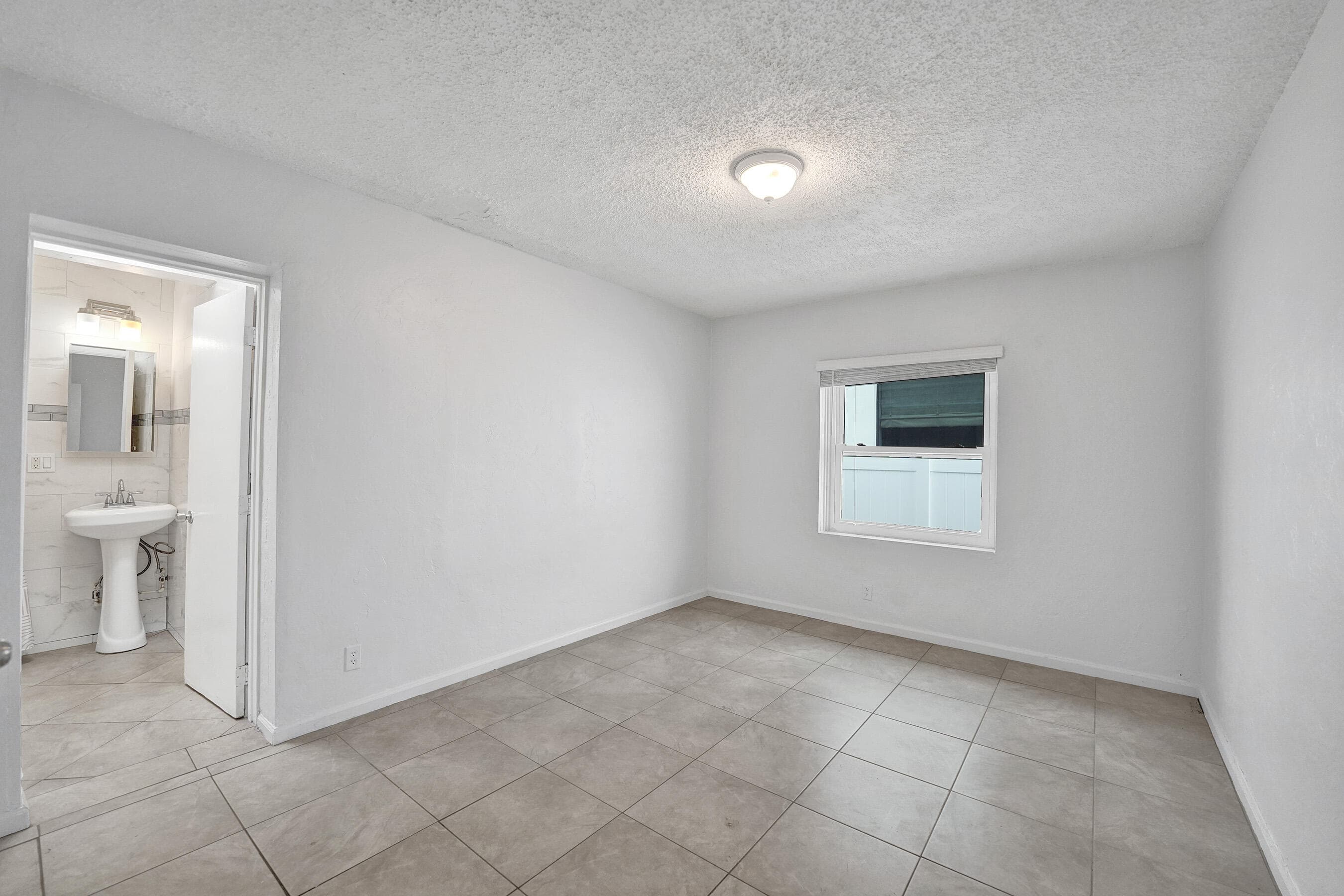 816 SE 12th Street, Fort Lauderdale, FL 33316 — photo 34 of 45