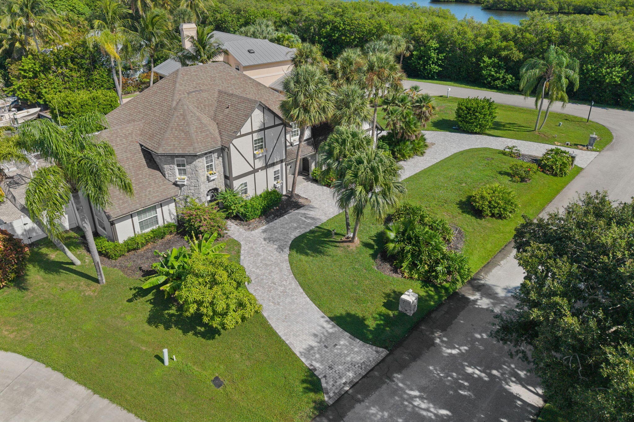121 Queen Eugenia Court, Hutchinson Island, FL 34949 — photo 3 of 47
