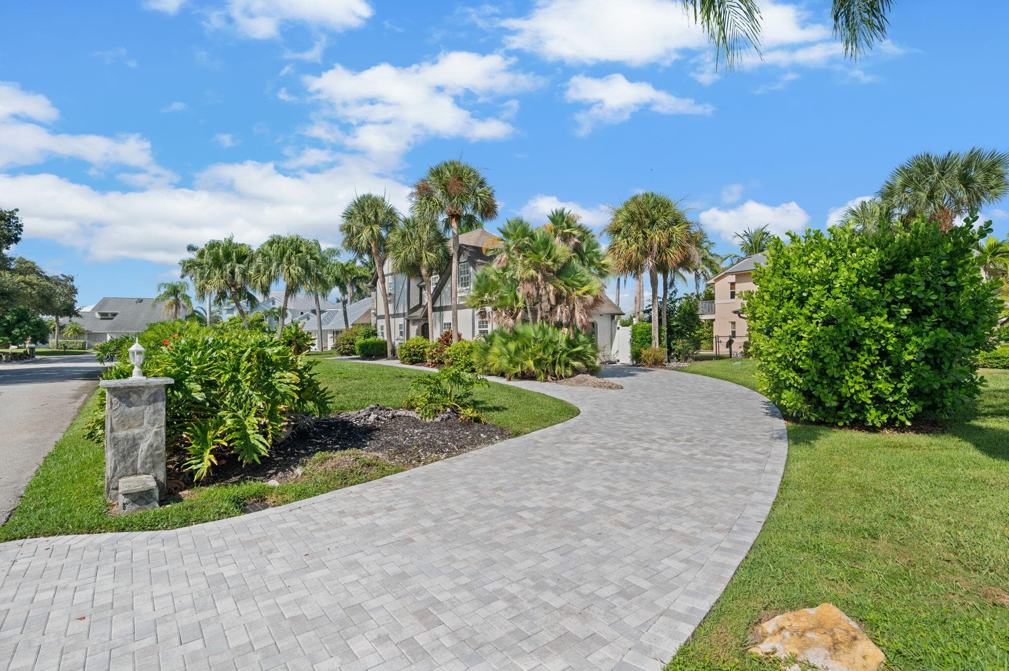 121 Queen Eugenia Court, Hutchinson Island, FL 34949 — photo 7 of 47