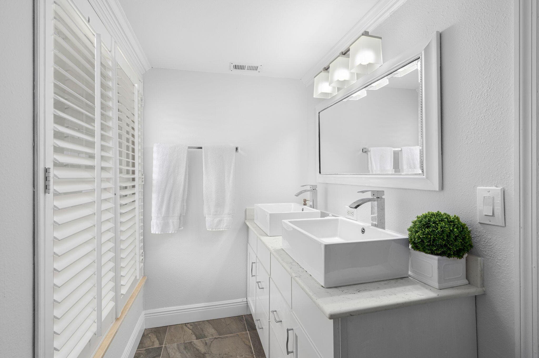 121 Queen Eugenia Court, Hutchinson Island, FL 34949 — photo 23 of 47