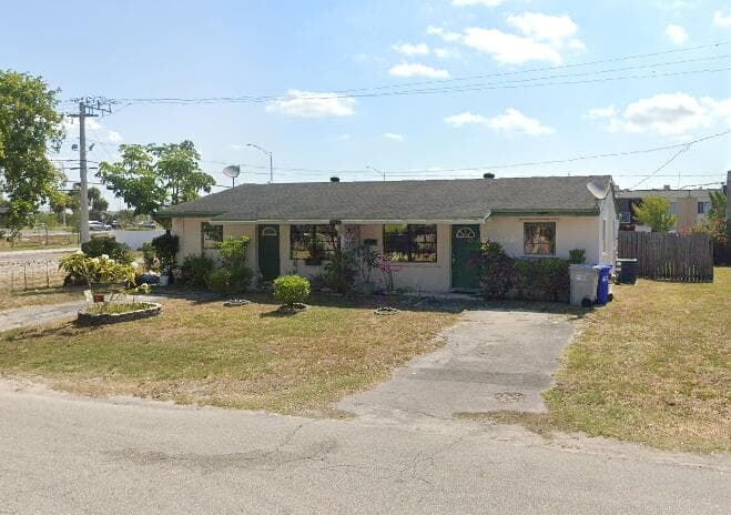 3560 NW 3rd Avenue 1-2, Pompano Beach, FL 33064 — photo 1 of 1