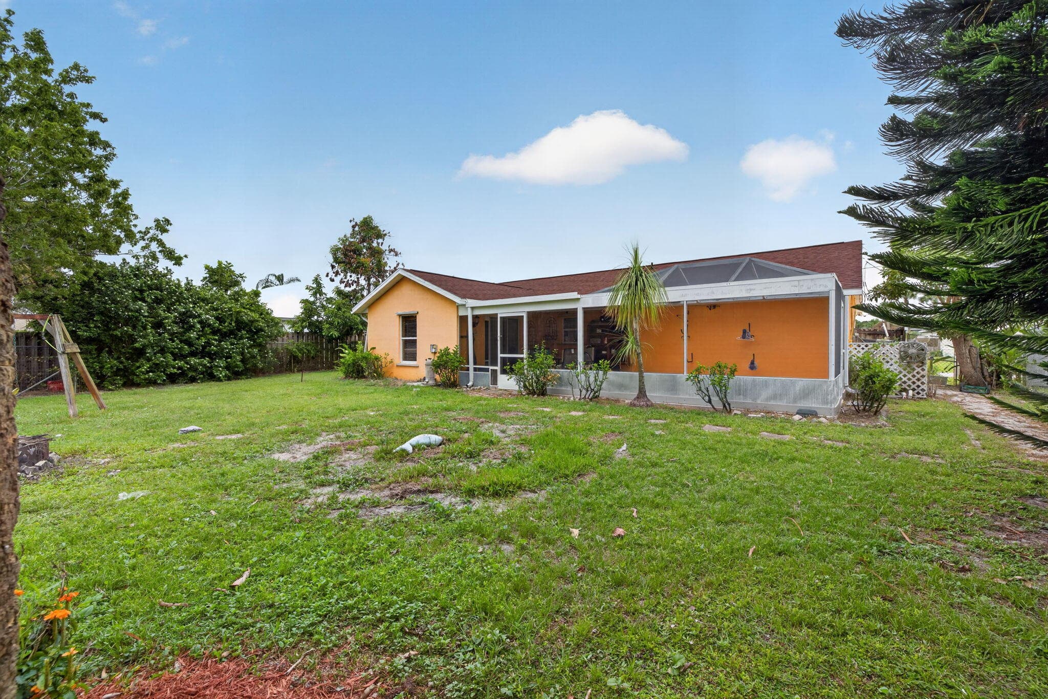 1314 SW Bellevue Avenue, Port St. Lucie, FL 34953 — photo 30 of 34