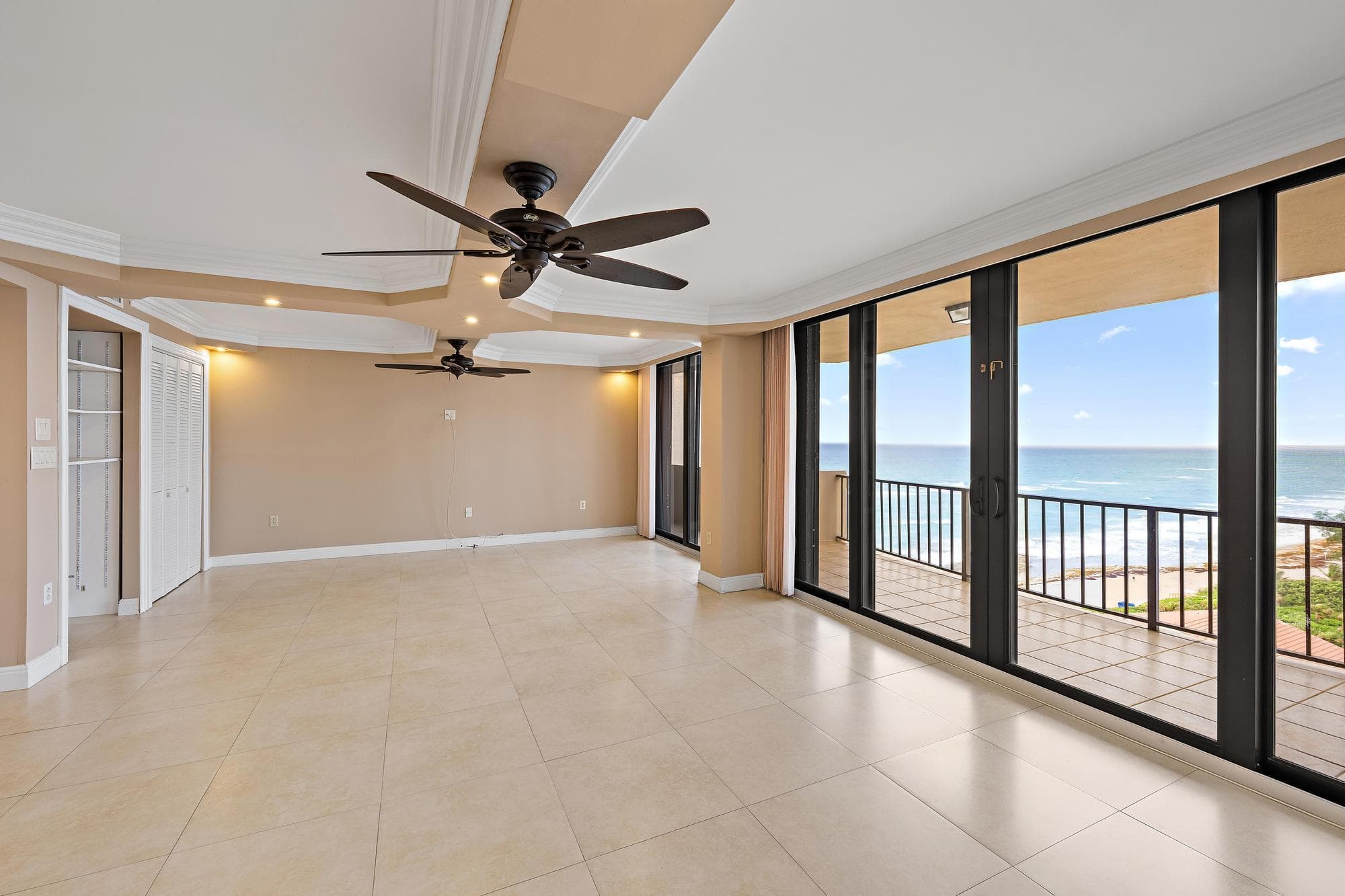 4200 N Ocean Drive 1-1404, Singer Island, FL 33404 — photo 3 of 42