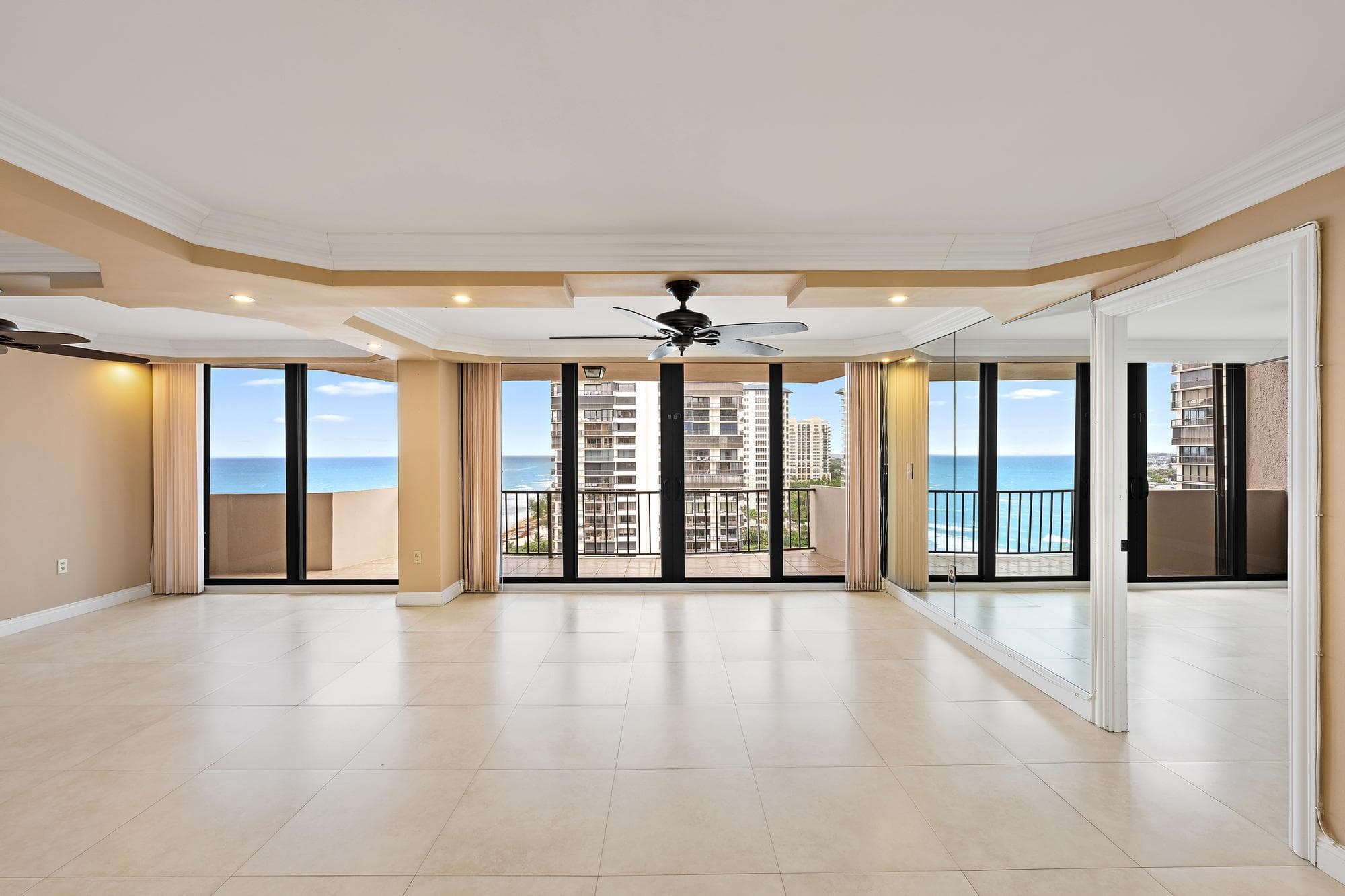 4200 N Ocean Drive 1-1404, Singer Island, FL 33404 — photo 2 of 42