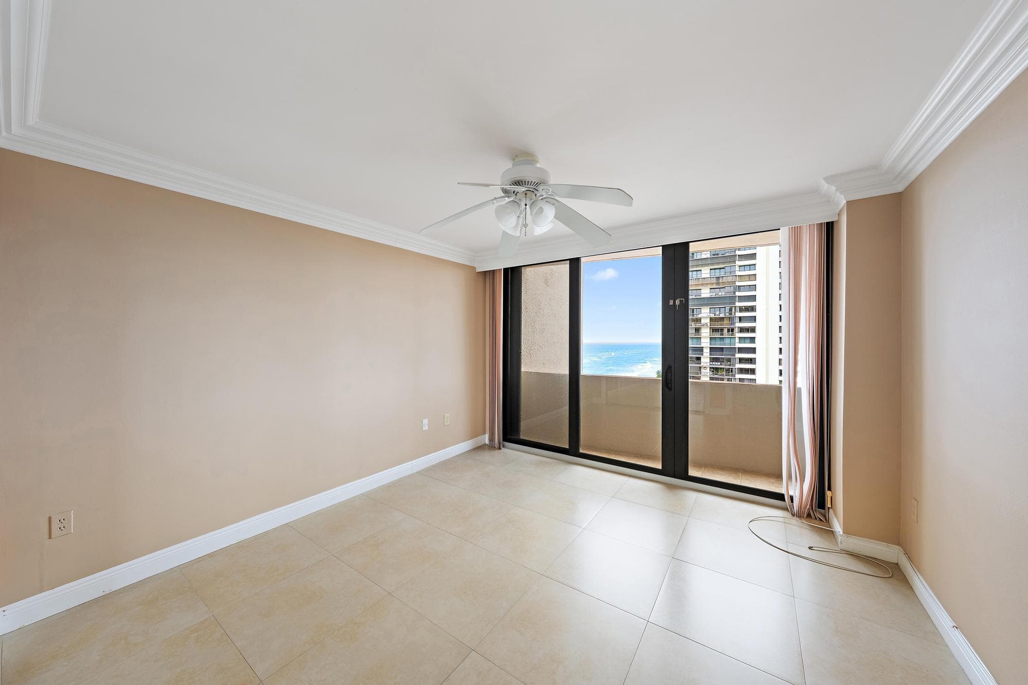 4200 N Ocean Drive 1-1404, Singer Island, FL 33404 — photo 16 of 42