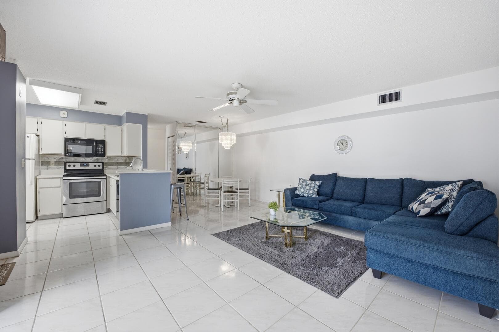 14898 Wedgefield Drive 208, Delray Beach, FL 33446 — photo 1 of 23