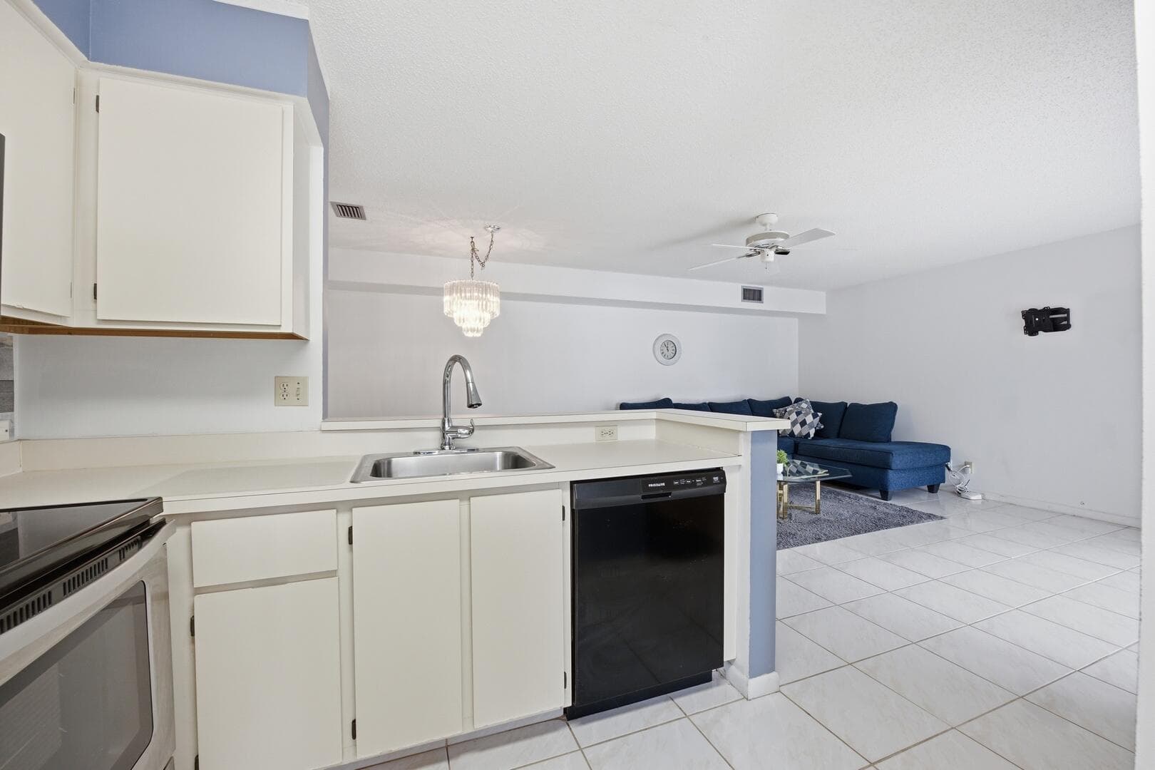 14898 Wedgefield Drive 208, Delray Beach, FL 33446 — photo 8 of 23