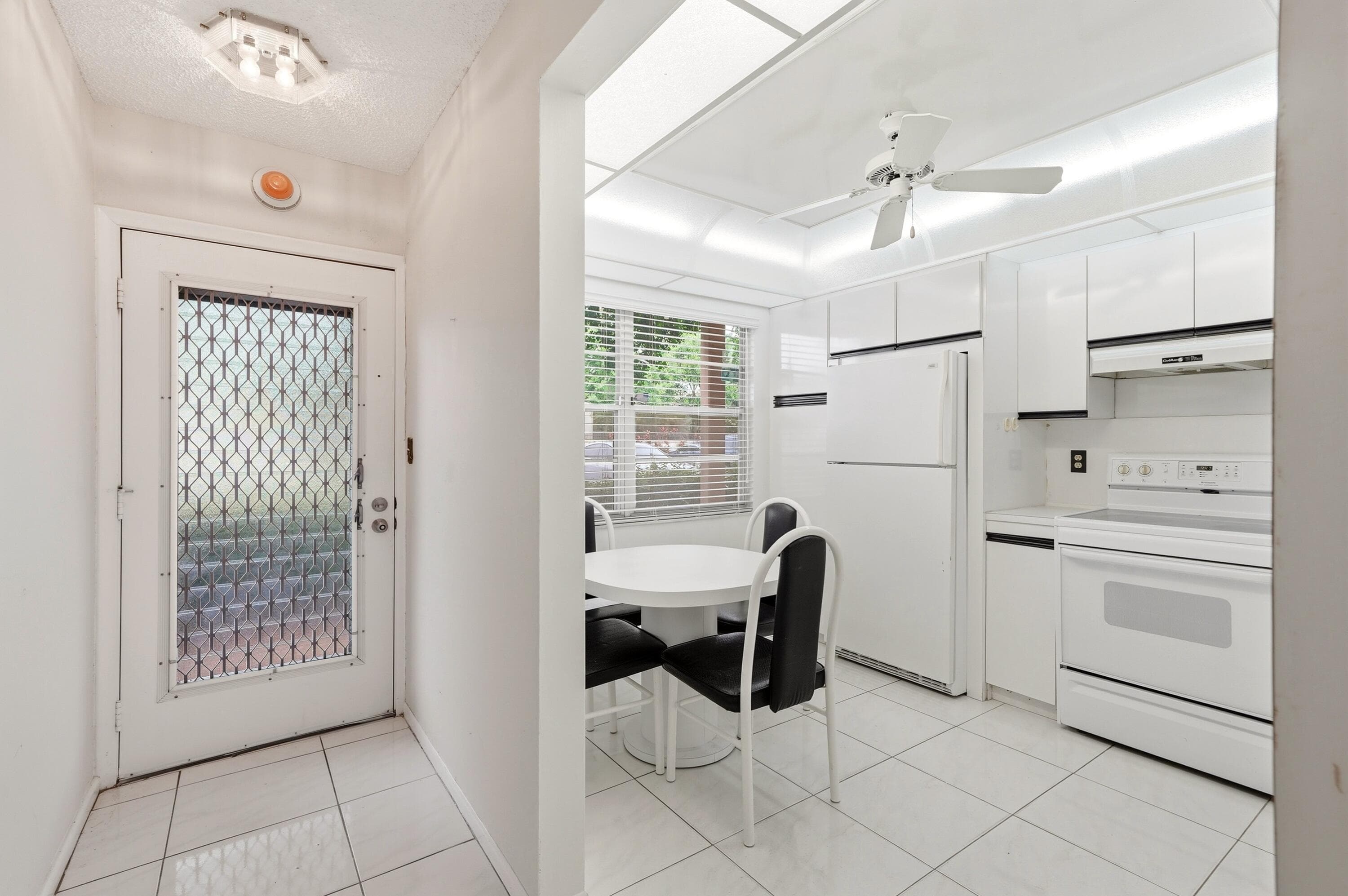 2302 Lucaya Lane E1, Coconut Creek, FL 33066 — photo 19 of 32