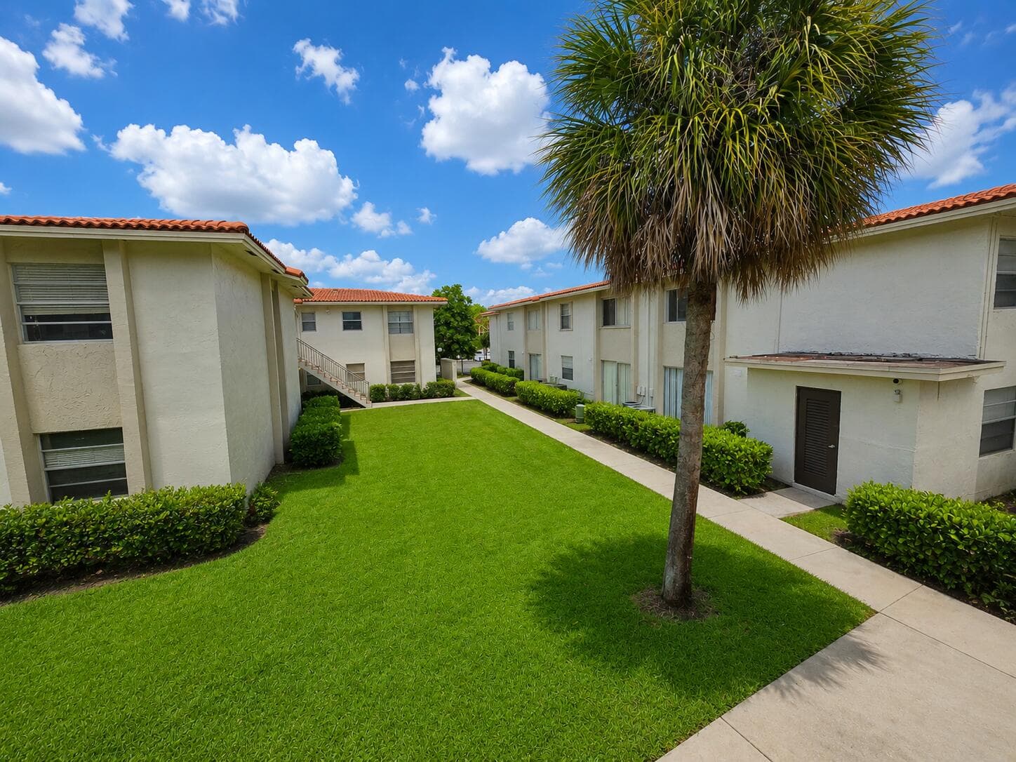 Condominium in Coral Springs — photo 10 of 12