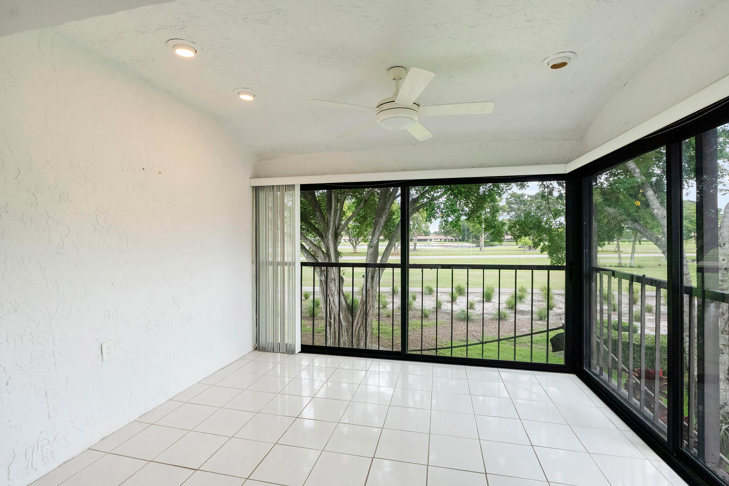 21852 Arriba 6-h, Boca Raton, FL 33433 — photo 3 of 42