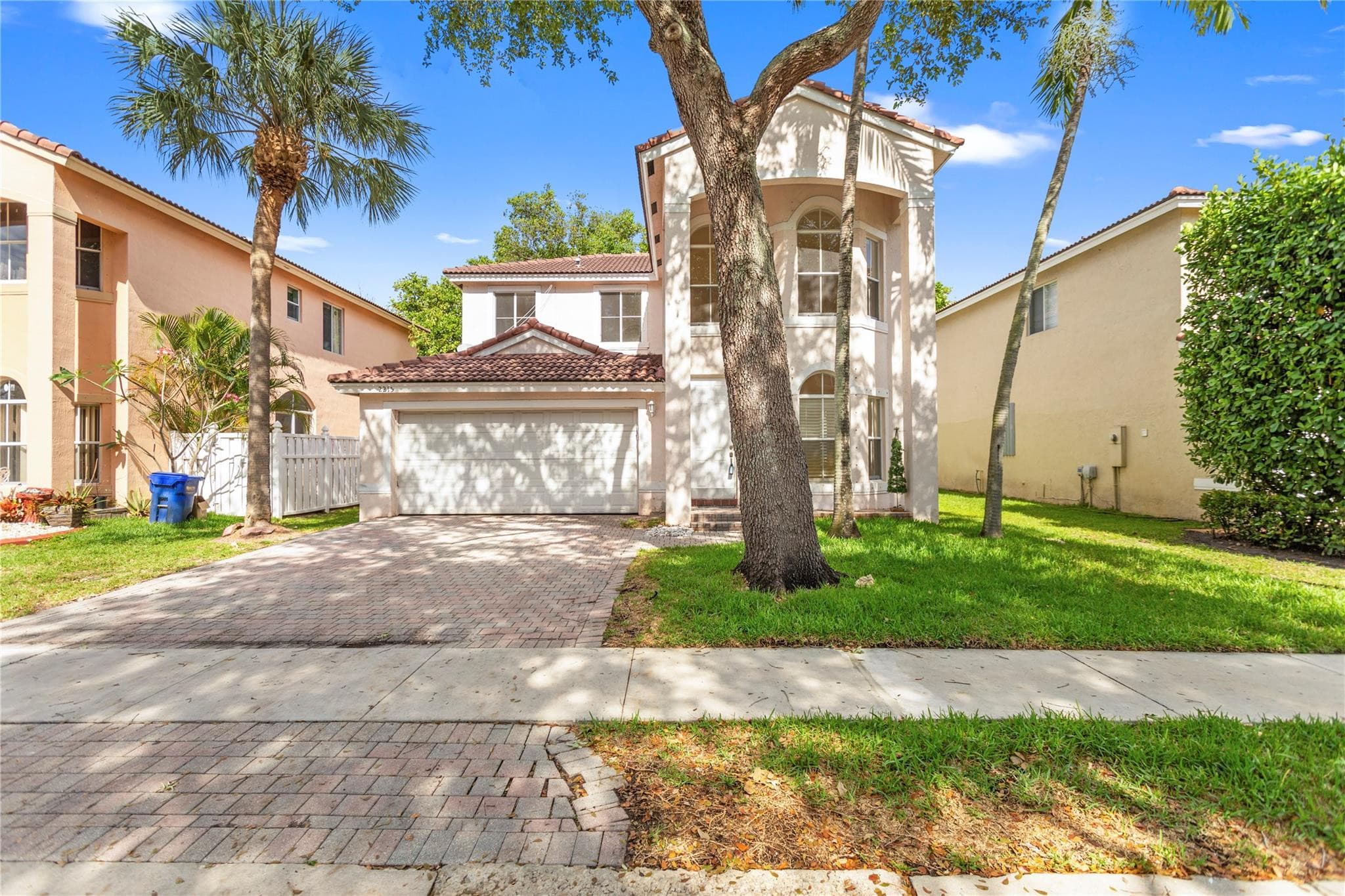 2215 NW 76th Terrace, Pembroke Pines, FL 33024 — photo 2 of 70