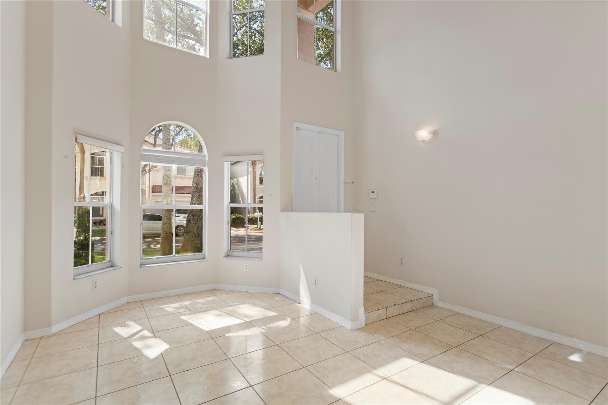 2215 NW 76th Terrace, Pembroke Pines, FL 33024 — photo 8 of 70