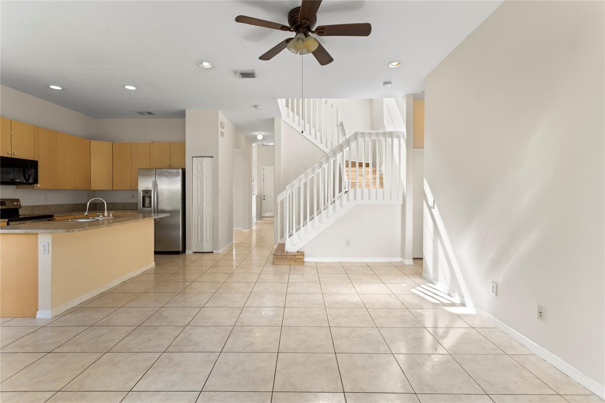 2215 NW 76th Terrace, Pembroke Pines, FL 33024 — photo 25 of 70
