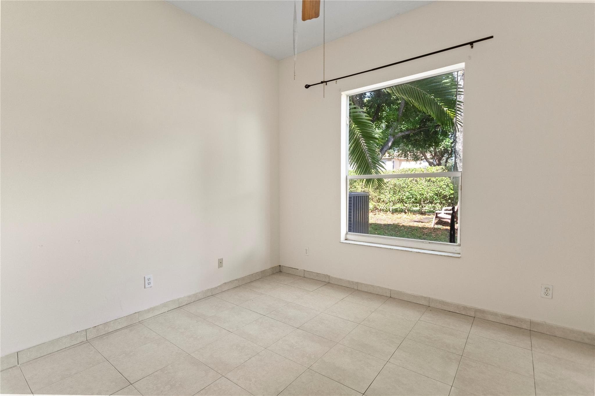 2215 NW 76th Terrace, Pembroke Pines, FL 33024 — photo 27 of 70