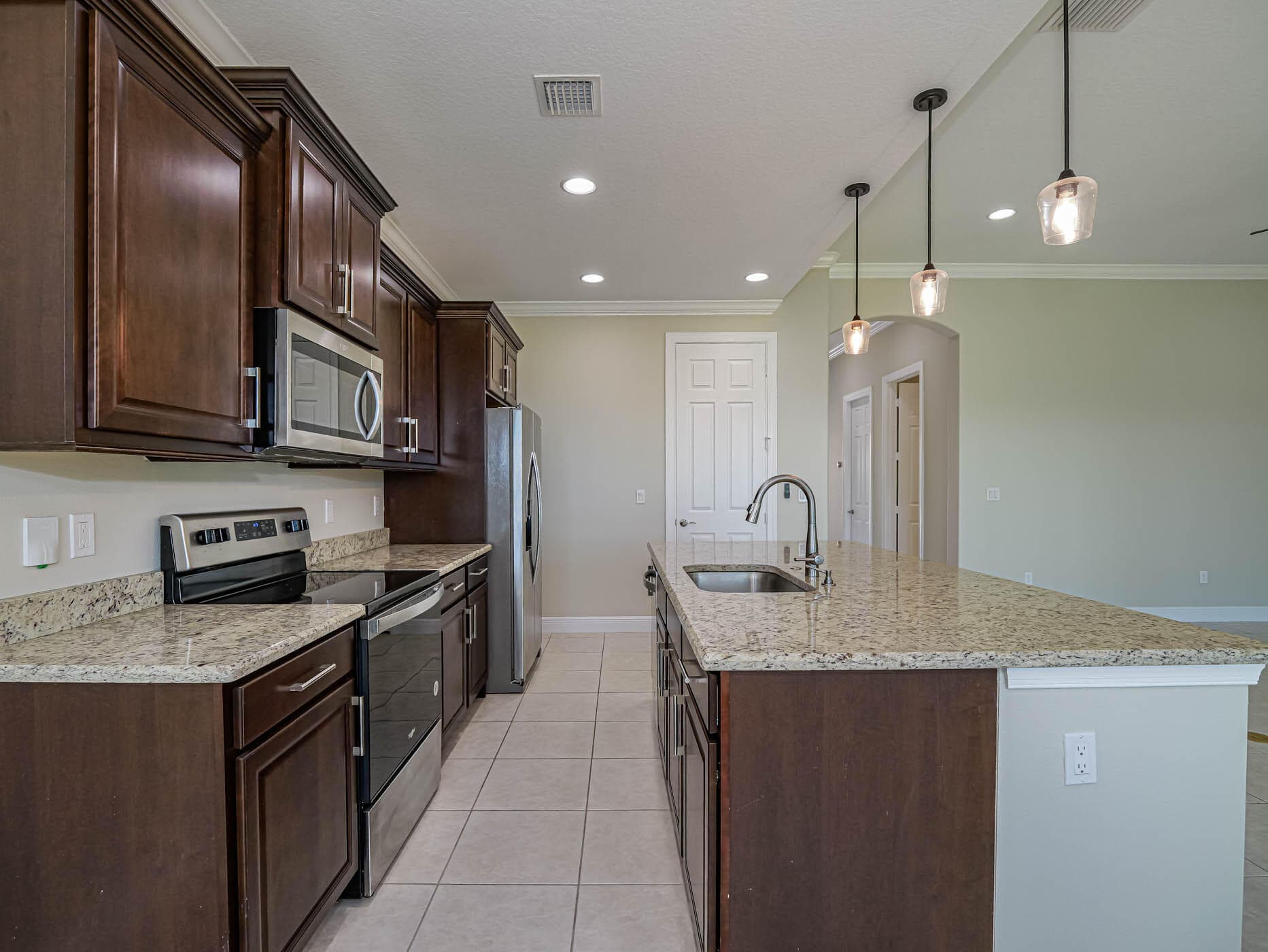 2529 Bella Vista Circle, Vero Beach, FL 32966 — photo 8 of 37