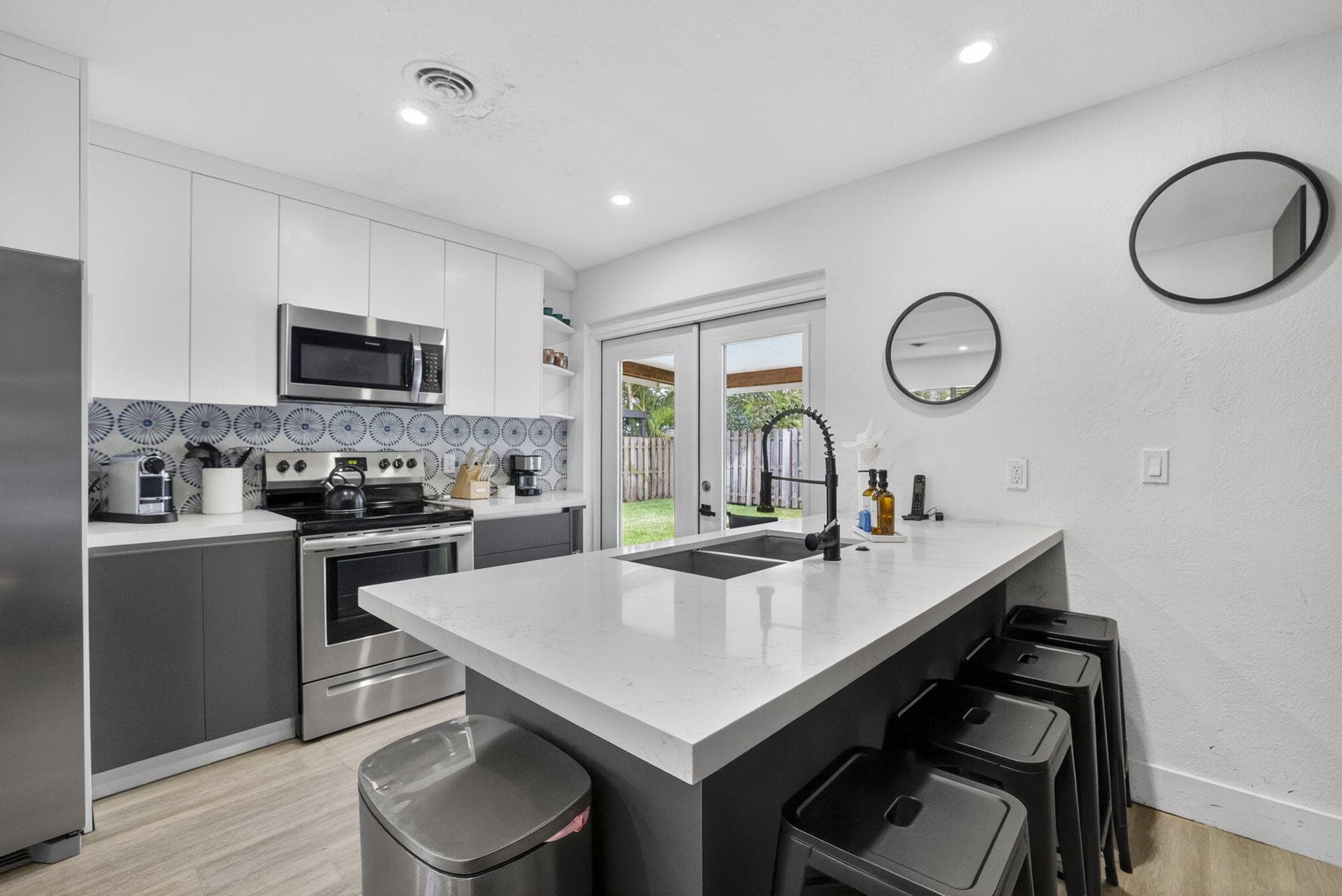 4601 NE 4th Avenue, Fort Lauderdale, FL 33334 — photo 14 of 34