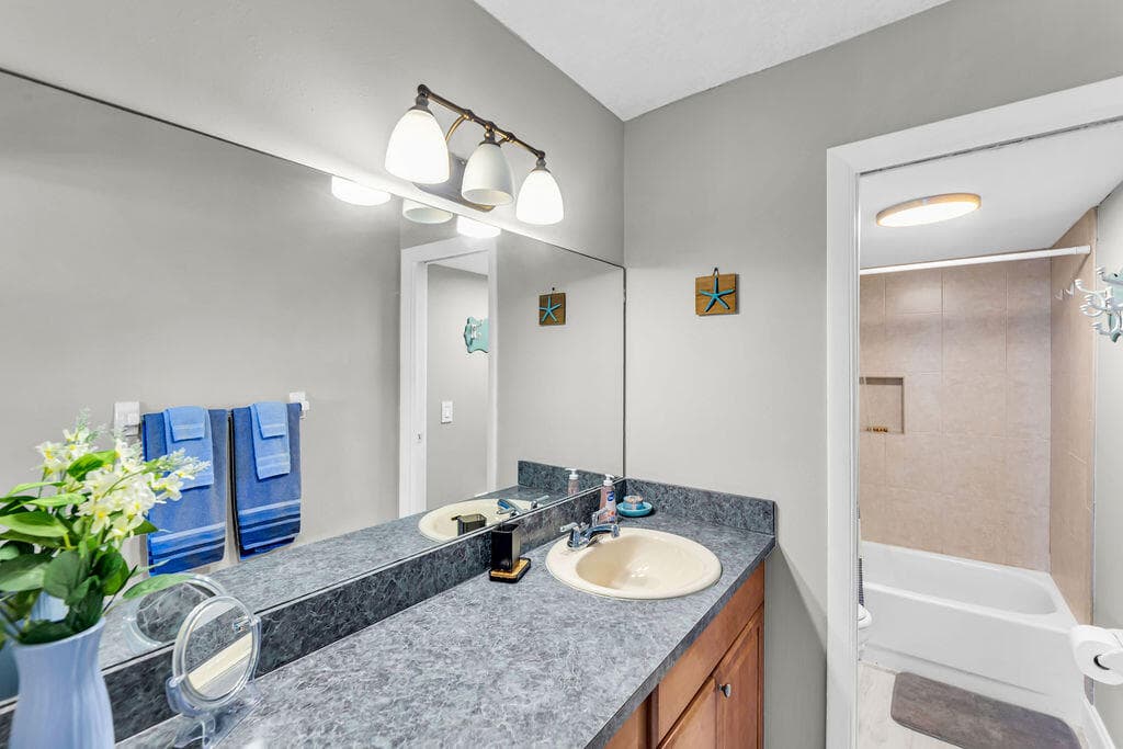 10102 S Ocean Drive 204a, Jensen Beach, FL 34957 — photo 21 of 40