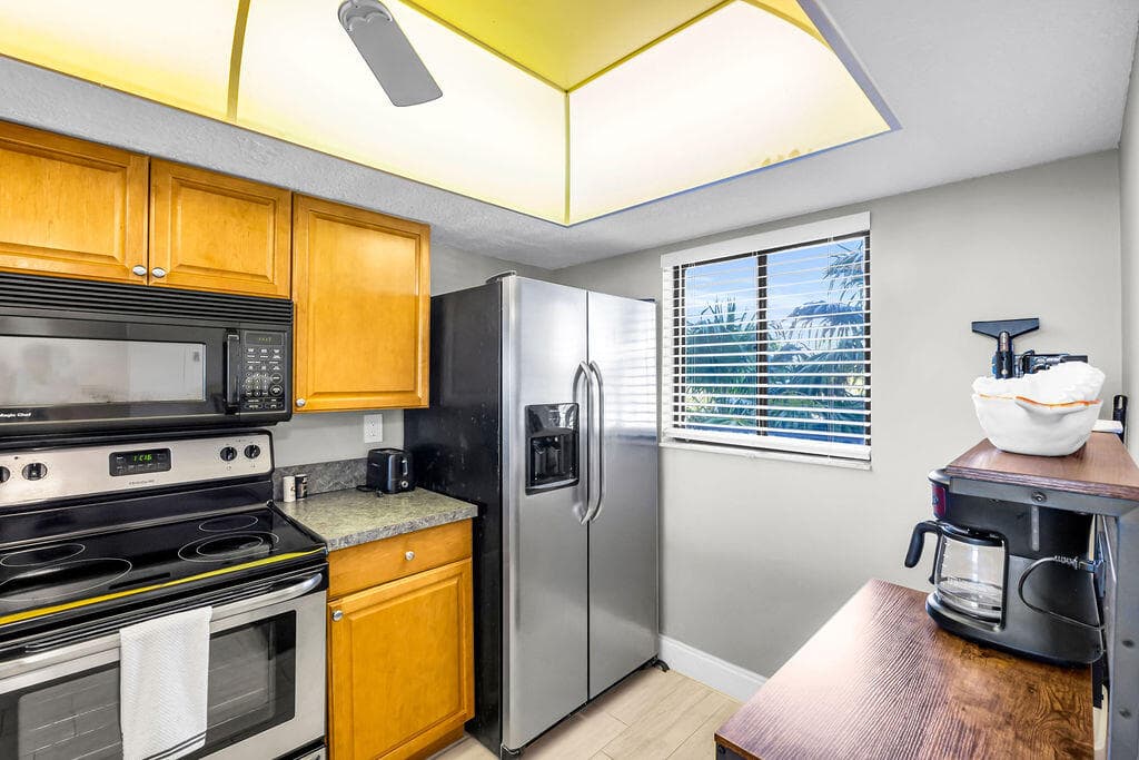 10102 S Ocean Drive 204a, Jensen Beach, FL 34957 — photo 10 of 40