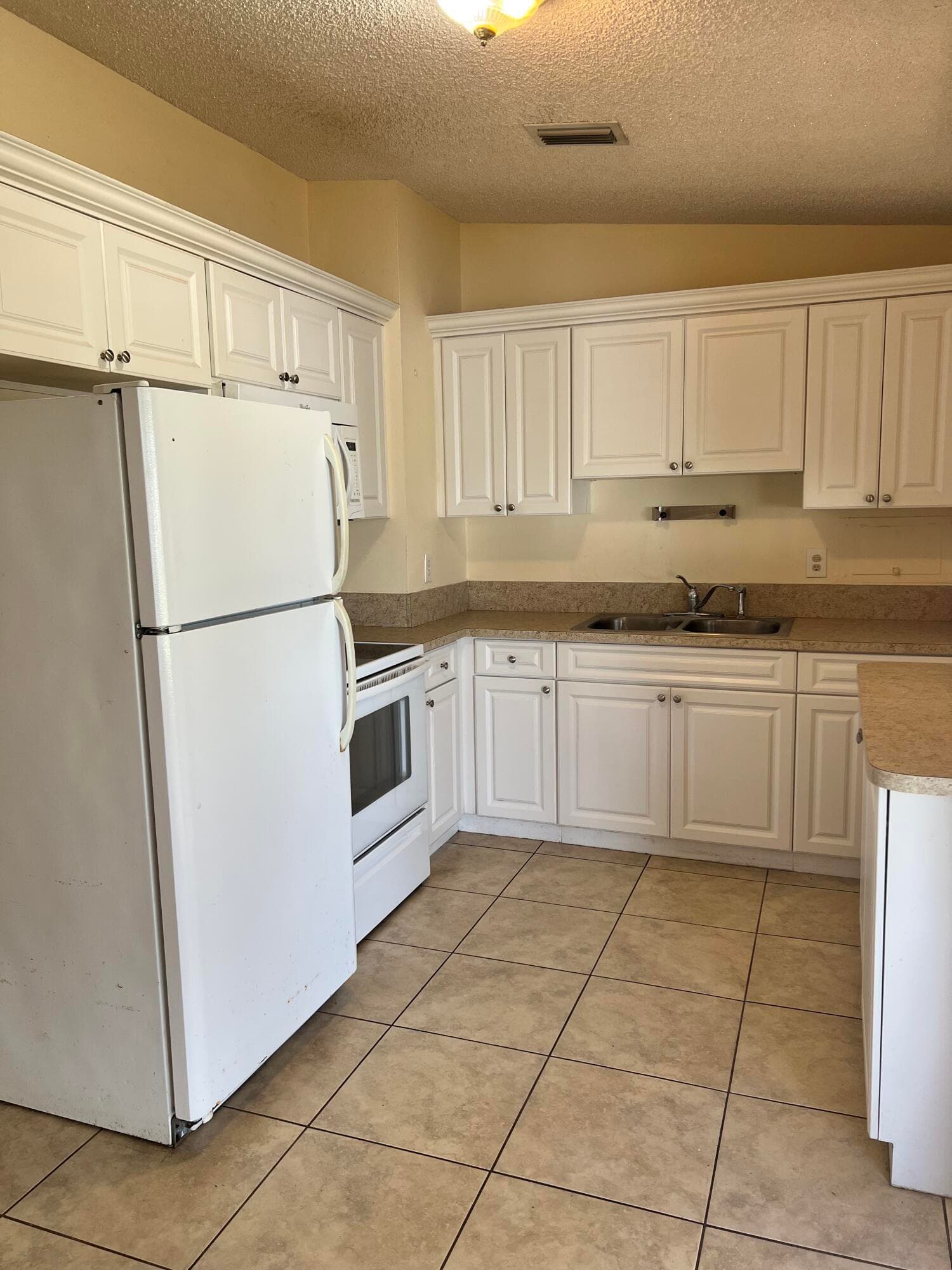3031 French Avenue, Lake Worth, FL 33461 — photo 3 of 5