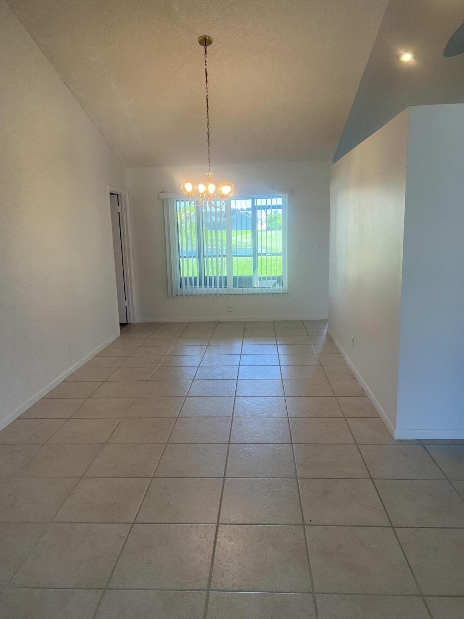 6039 Sunberry Circle, Boynton Beach, FL 33437 — photo 4 of 13