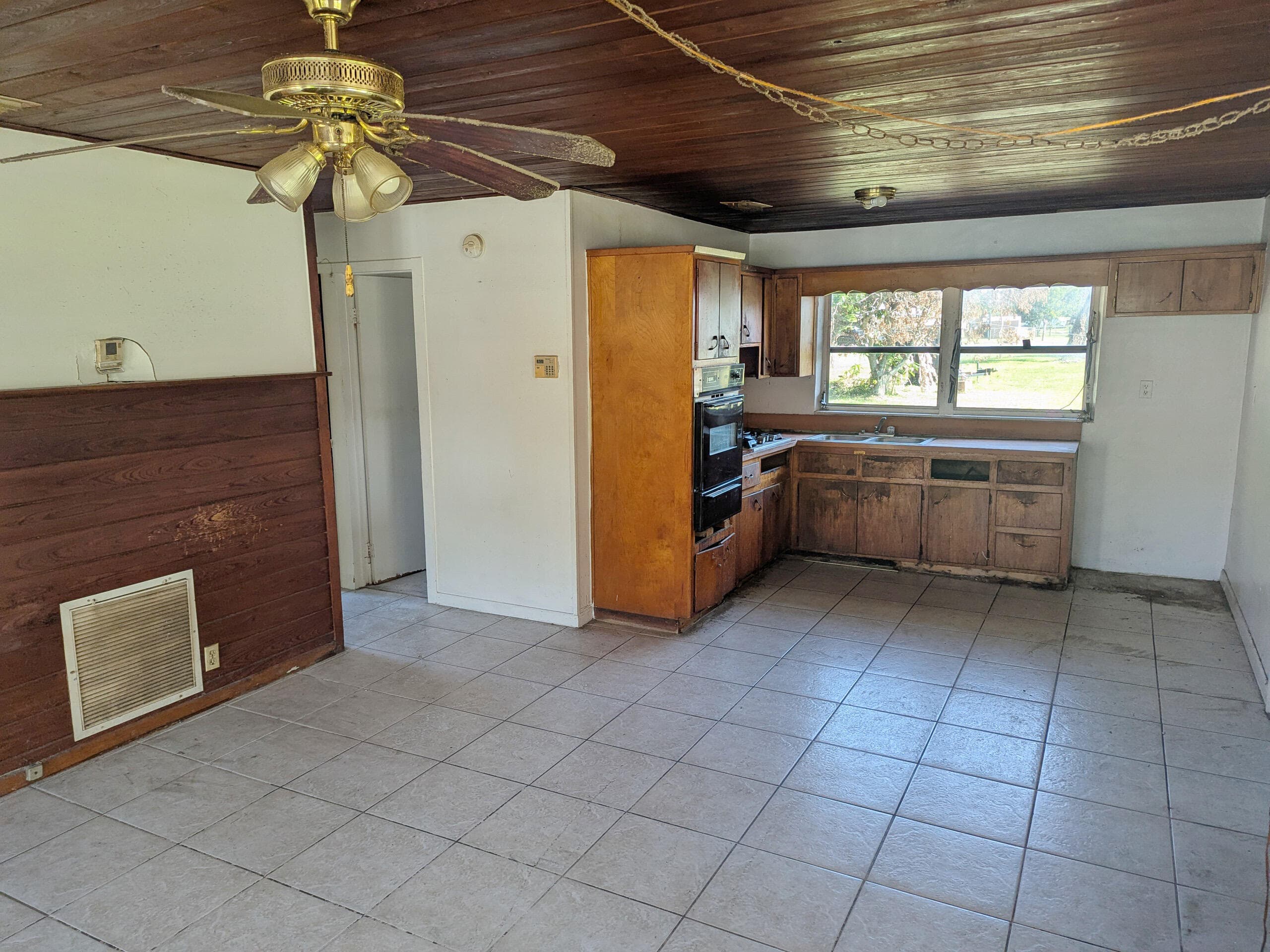 1705 Juanita Avenue, Fort Pierce, FL 34946 — photo 3 of 13