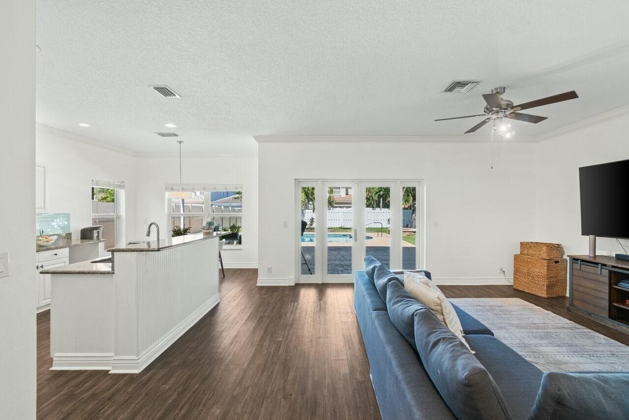 6779 Barrier Reef Street, Lake Worth, FL 33467 — photo 19 of 40