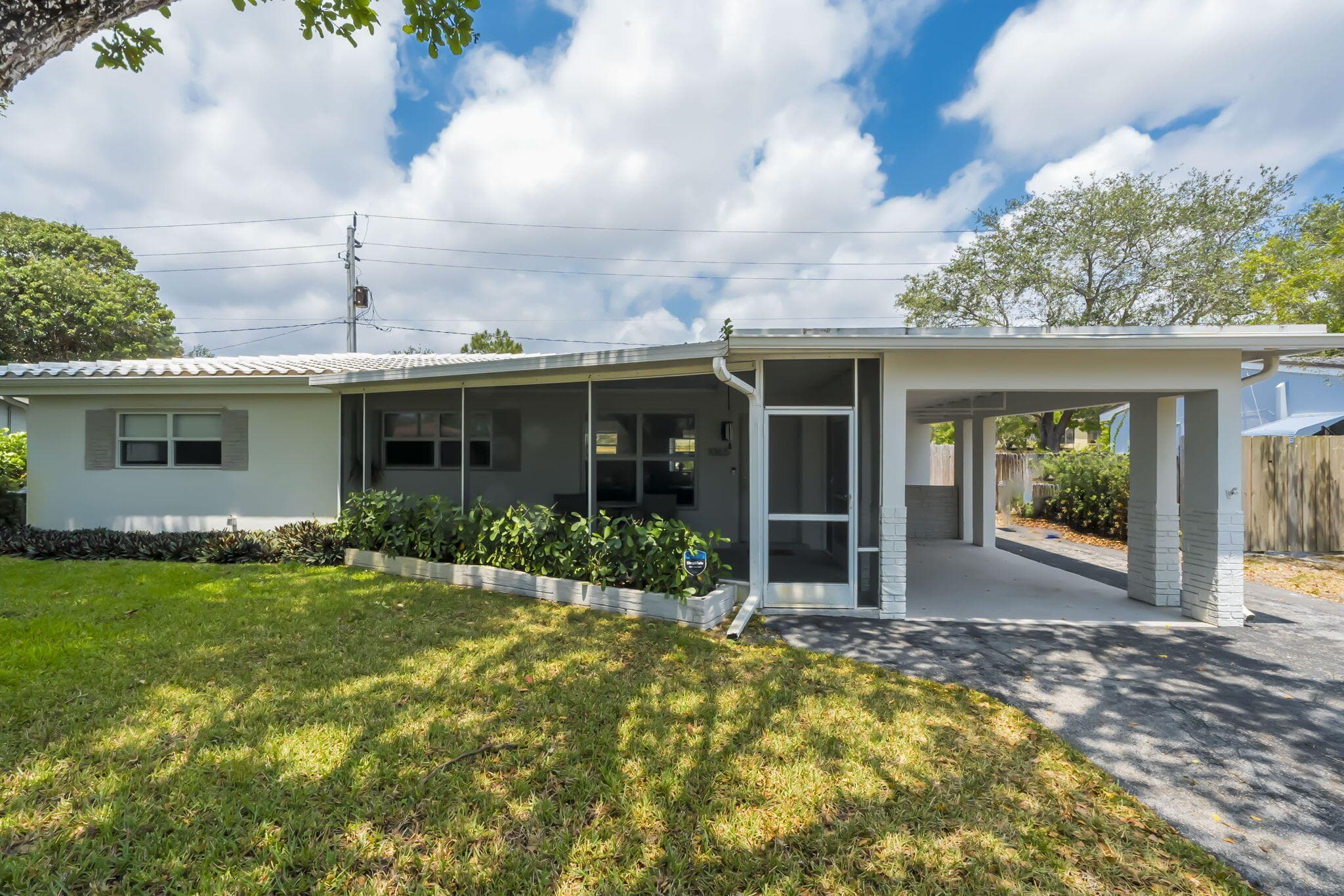 1065 SW 4th Terrace, Pompano Beach, FL 33060 — photo 1 of 20