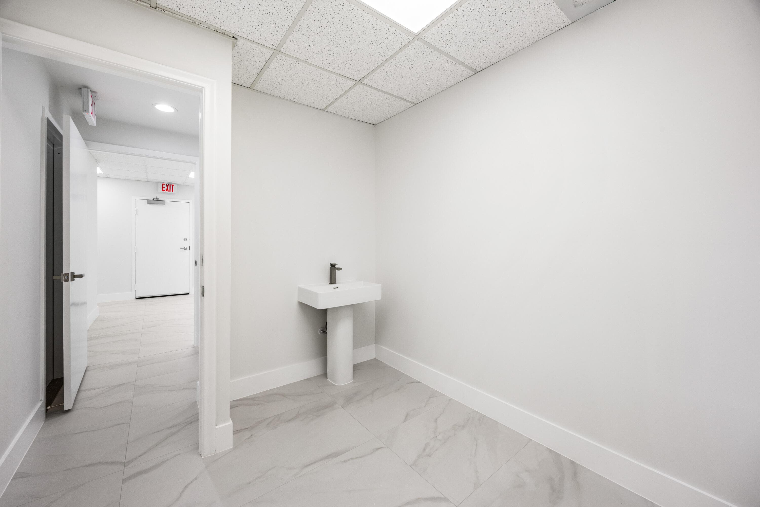 150 NW 70th Avenue 04, Plantation, FL 33317 — photo 10 of 15