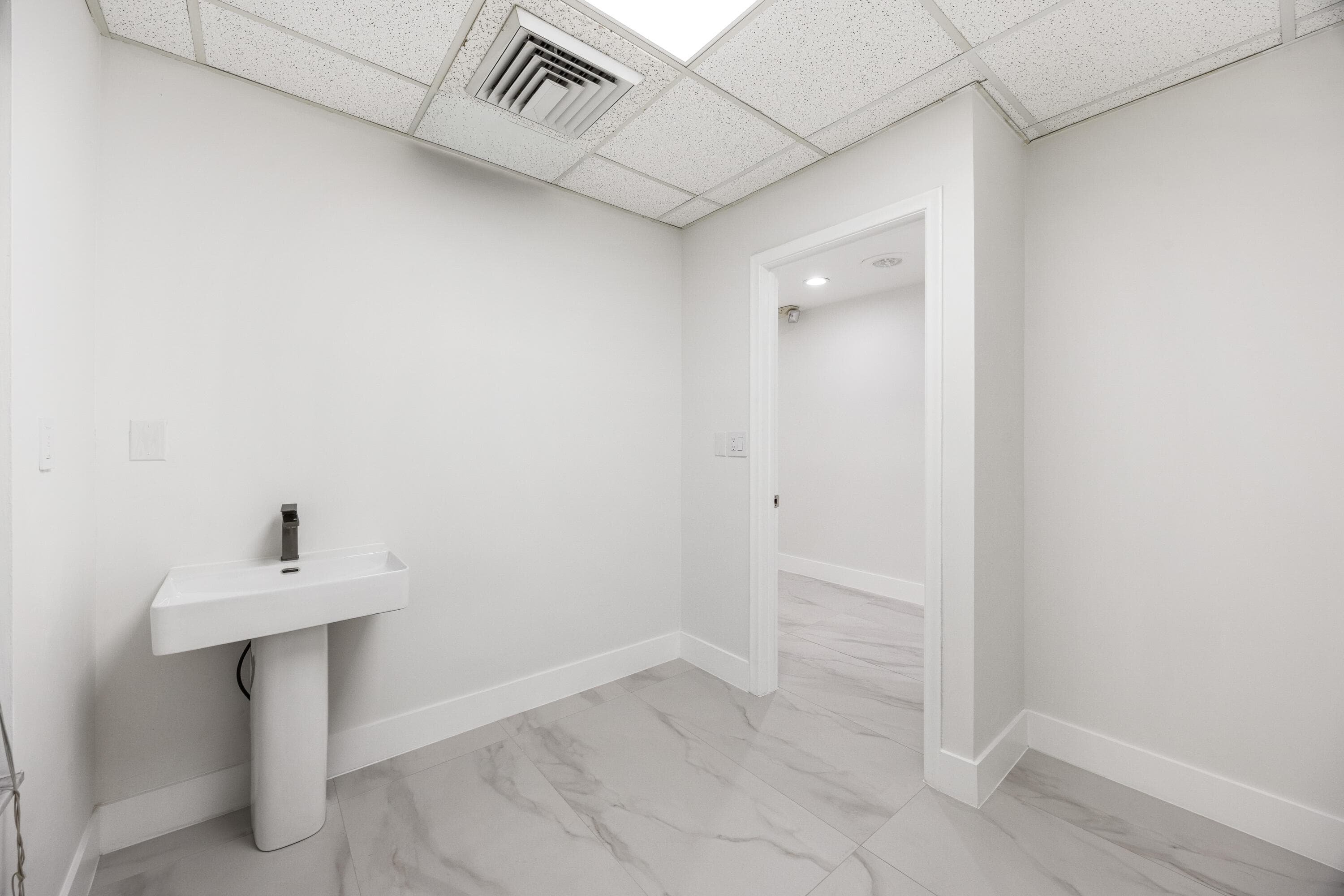 150 NW 70th Avenue 04, Plantation, FL 33317 — photo 12 of 15