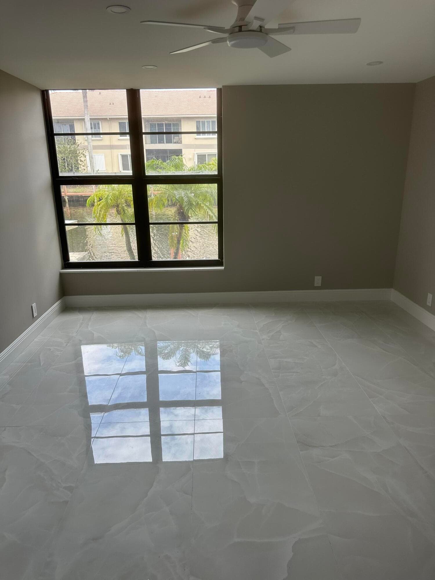 1 Royal Palm Way 101, Boca Raton, FL 33432 — photo 15 of 49