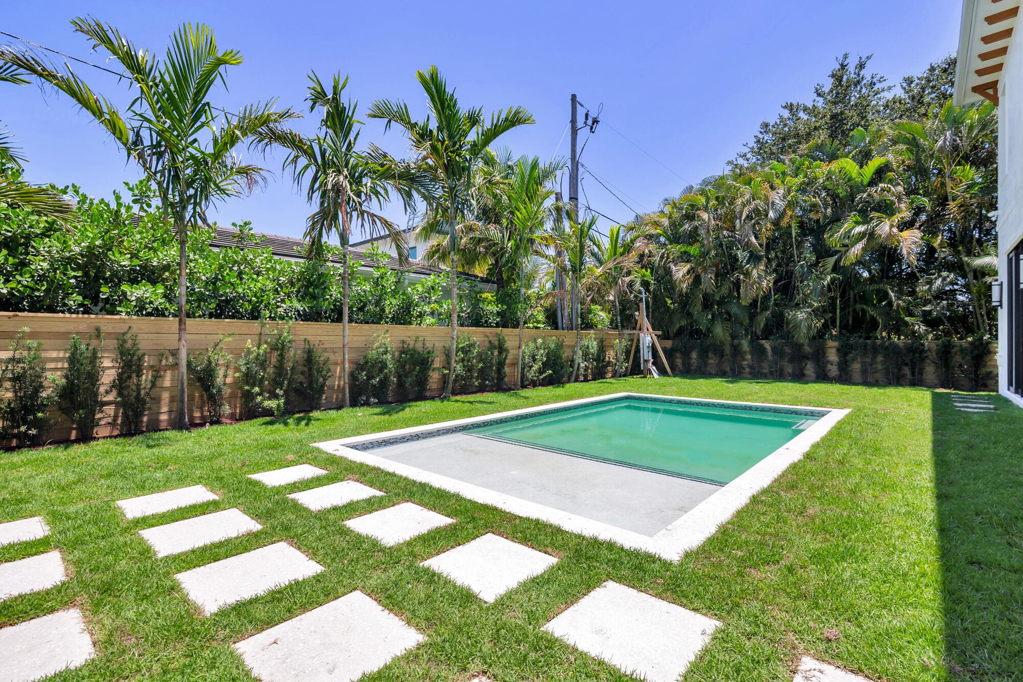 261 Rutland Boulevard, West Palm Beach, FL 33405 — photo 20 of 22