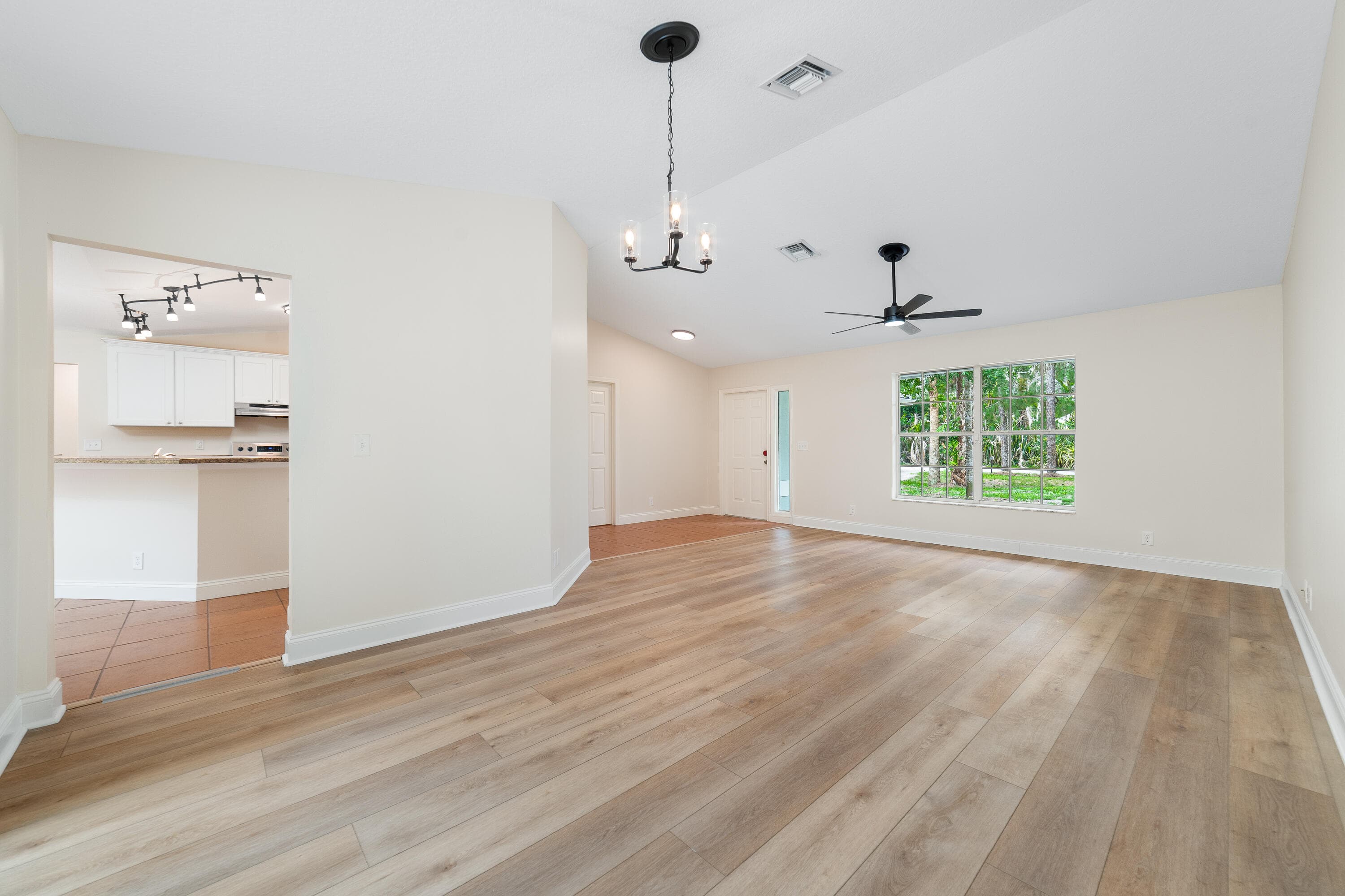 15359 97th Road N, West Palm Beach, FL 33412 — photo 11 of 55