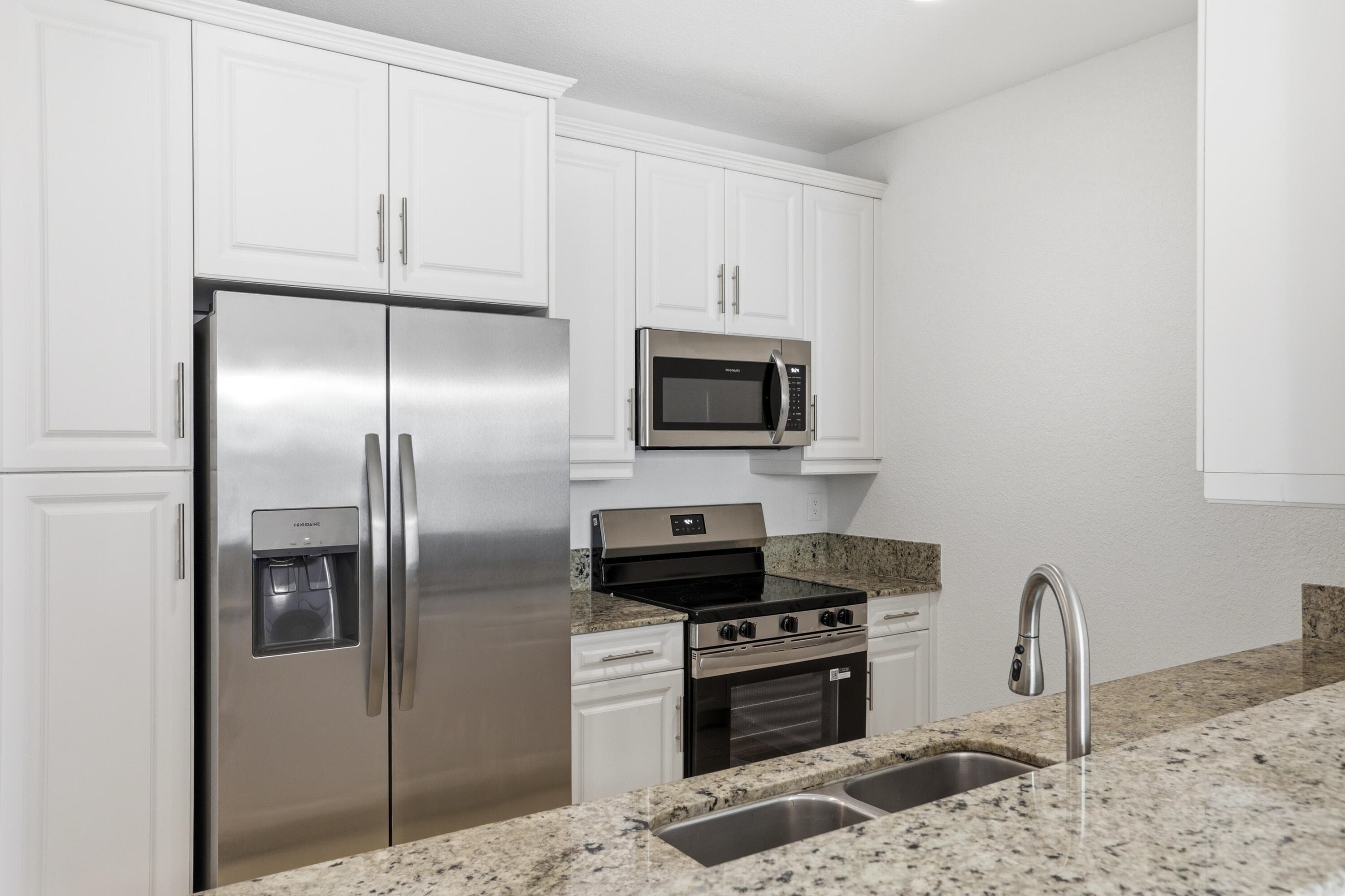 5780 Monterra Club Drive, Lake Worth, FL 33463 — photo 11 of 36