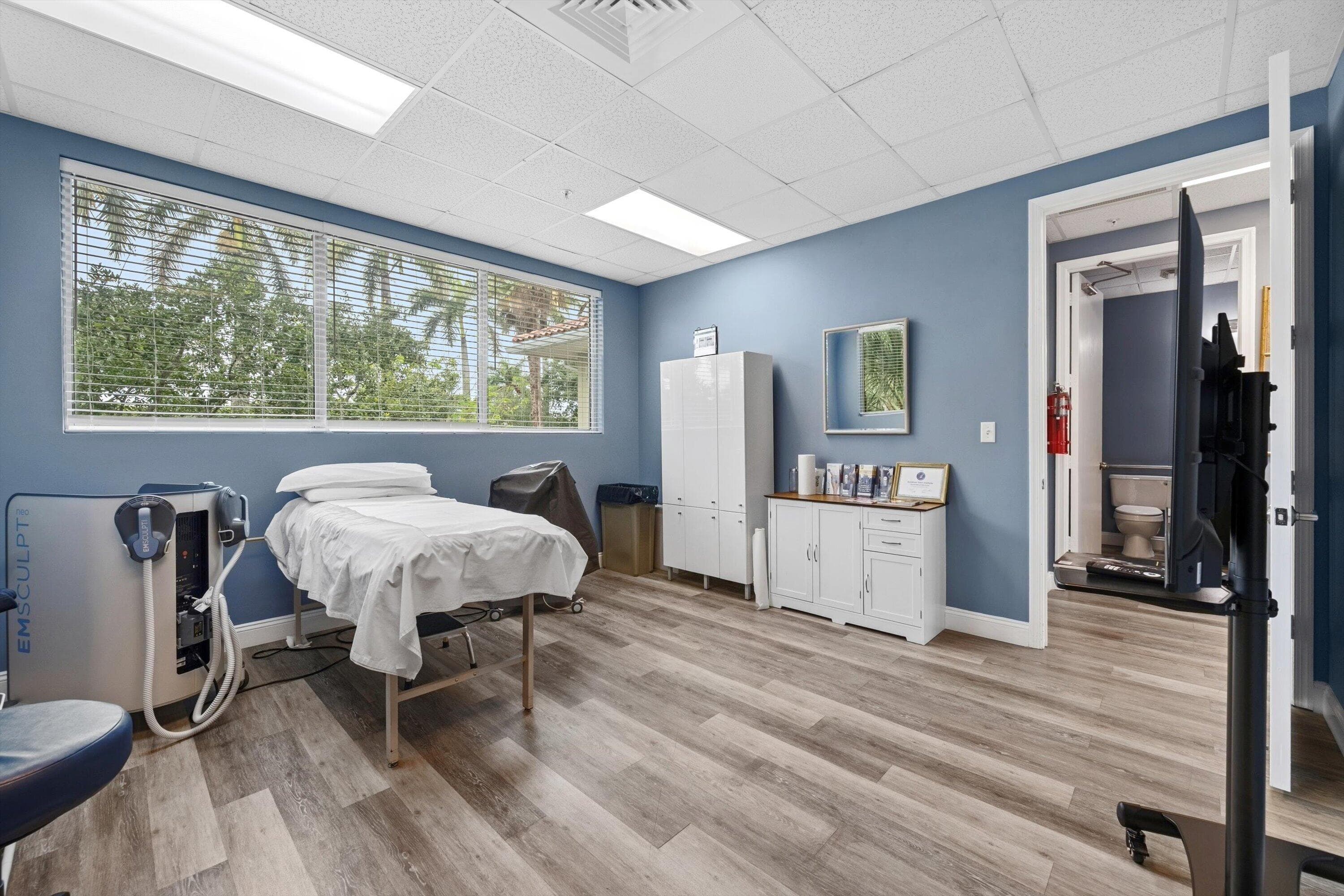 2515 S State Road 7 230, Wellington, FL 33414 — photo 6 of 10