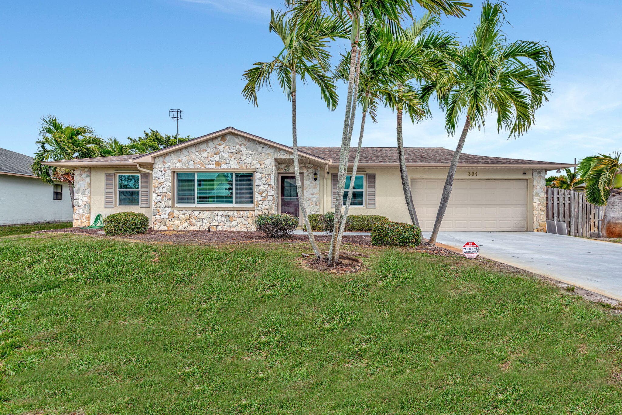 661 SE Crescent Avenue, Port St. Lucie, FL 34984 — photo