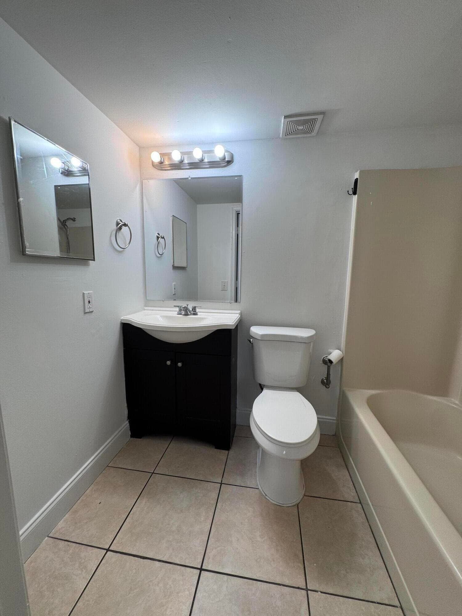 3610 N 56th Avenue 210, Hollywood, FL 33021 — photo 12 of 14