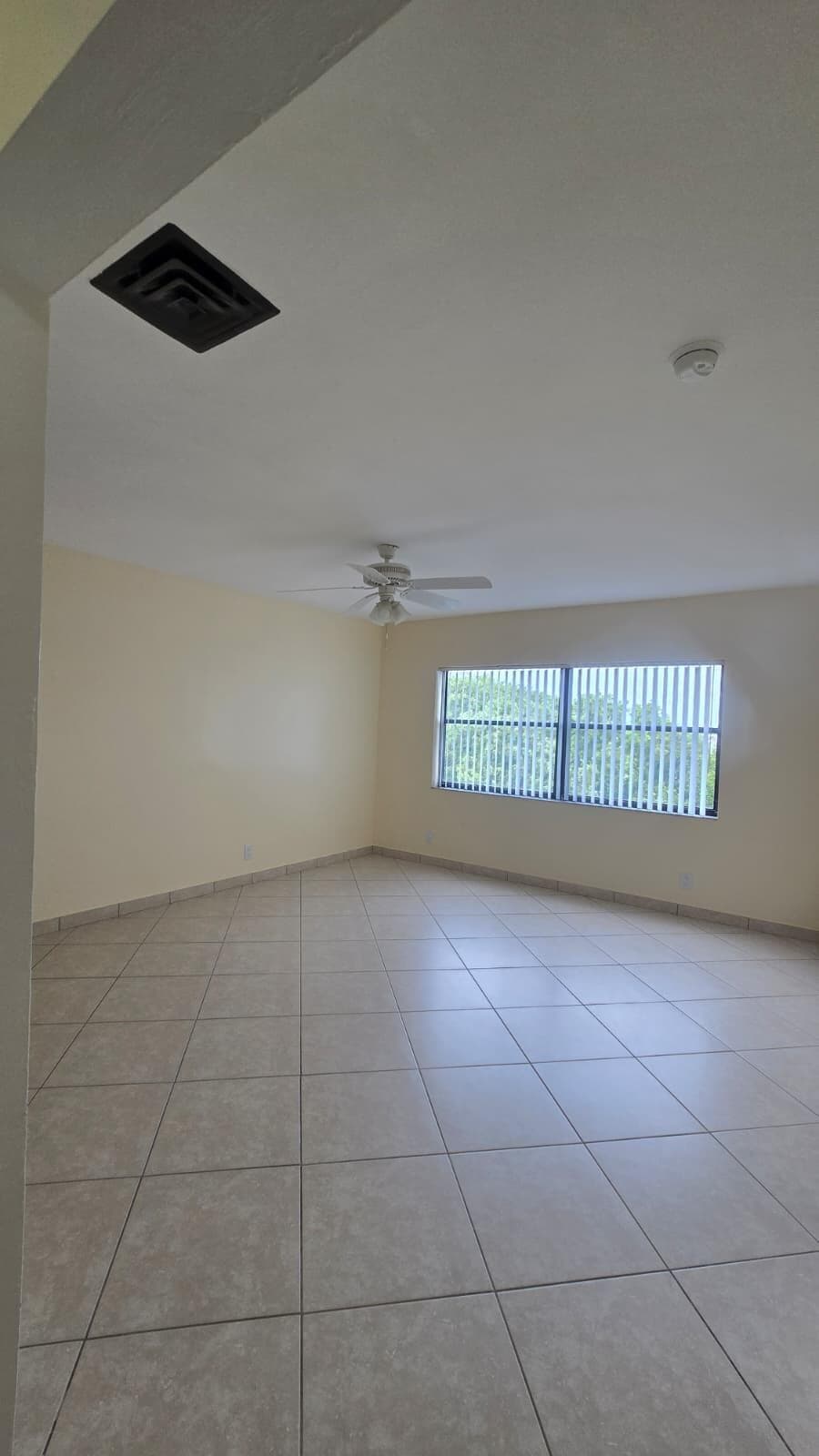 105 S Riverside Drive 402, Pompano Beach, FL 33062 — photo 17 of 43