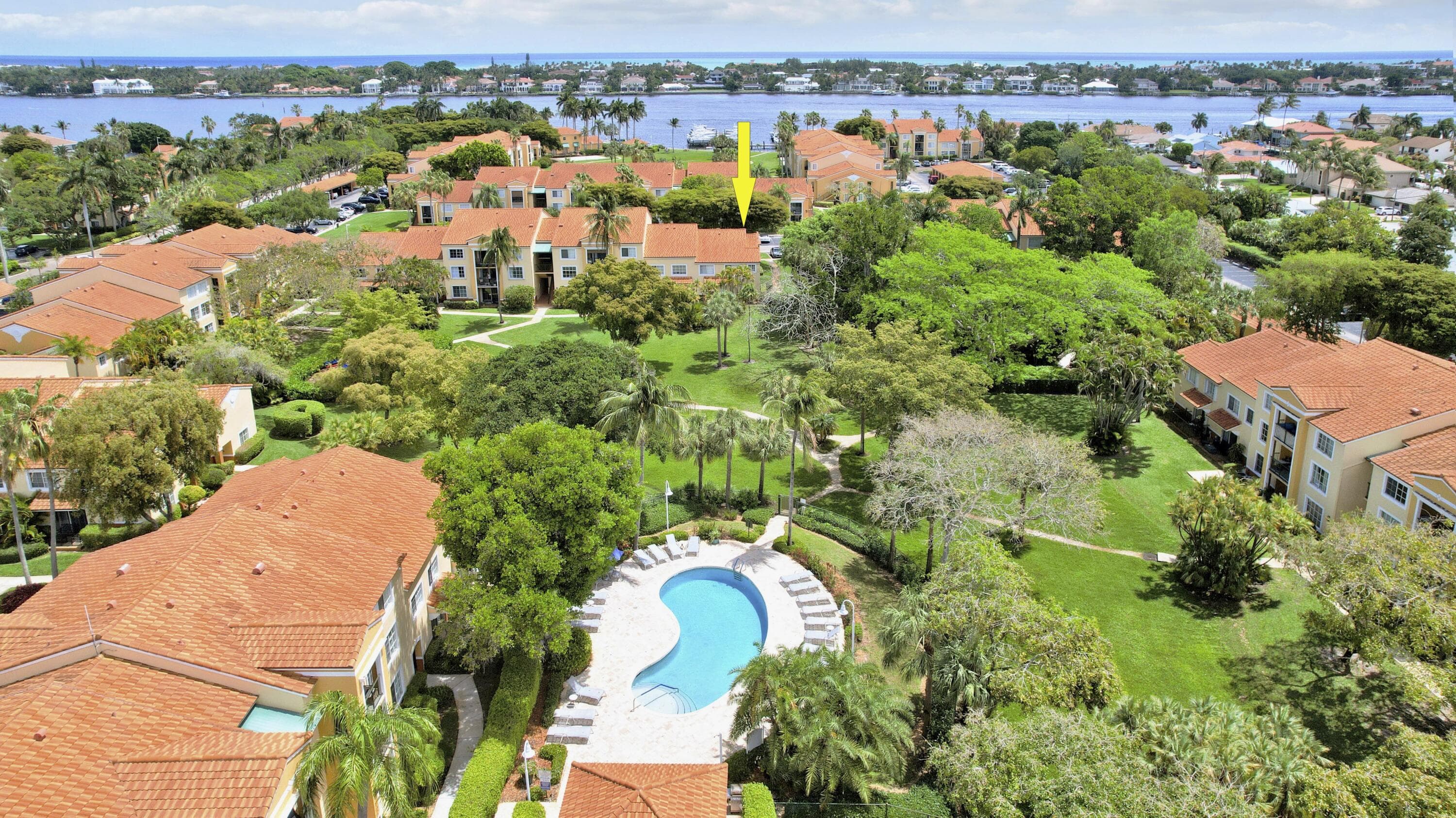 127 Yacht Club Way 101, Hypoluxo, FL 33462 — photo 2 of 27