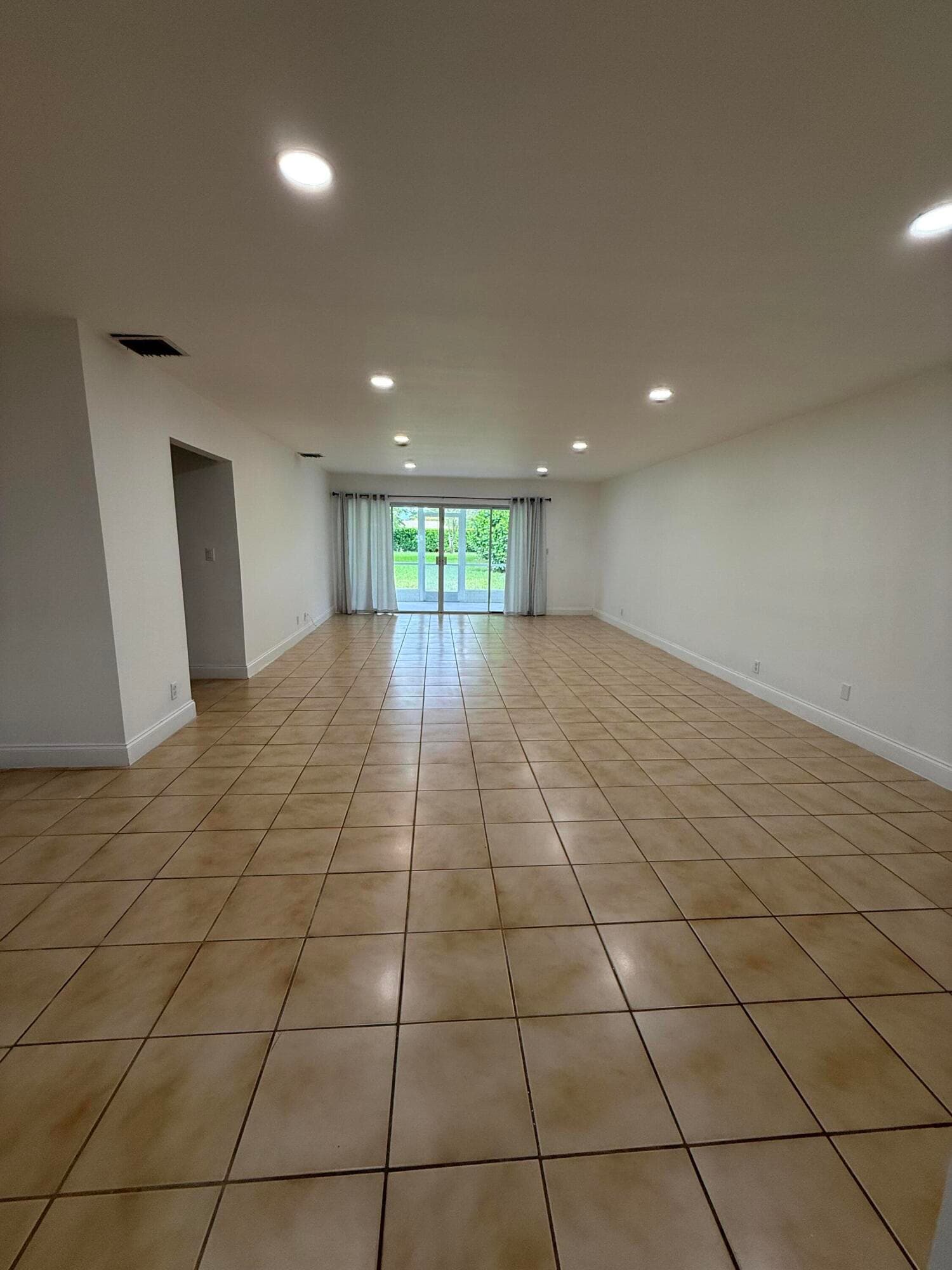 96 Del Rio Boulevard, Boca Raton, FL 33432 — photo 11 of 18