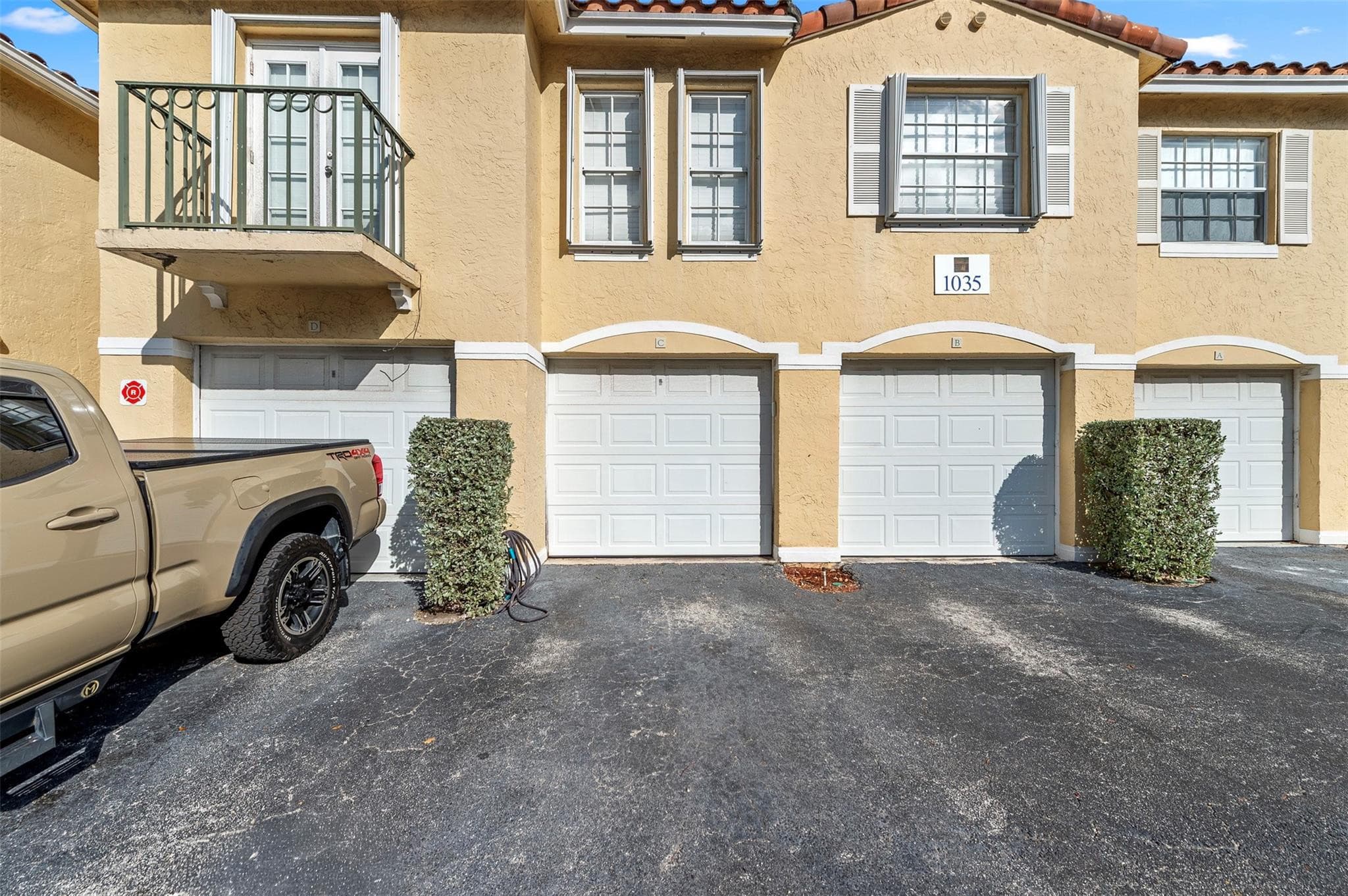 1035 Lake Shore Drive 105, Lake Park, FL 33403 — photo 2 of 32