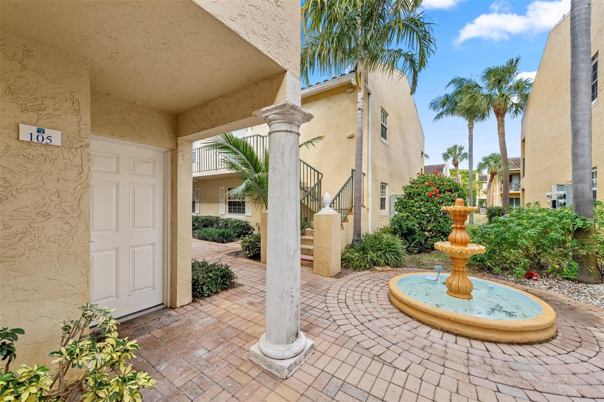 1035 Lake Shore Drive 105, Lake Park, FL 33403 — photo 3 of 32