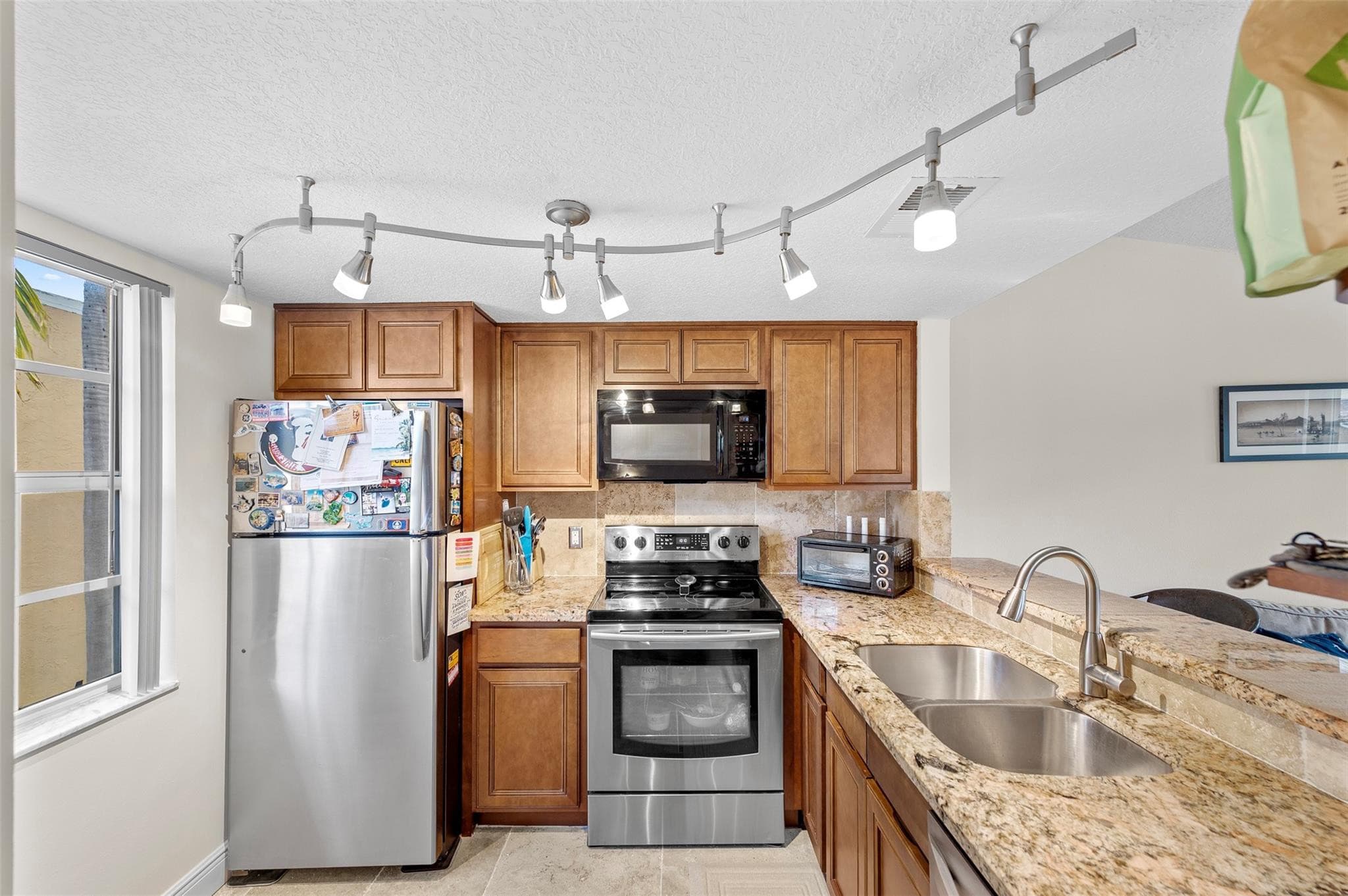 1035 Lake Shore Drive 105, Lake Park, FL 33403 — photo 9 of 32