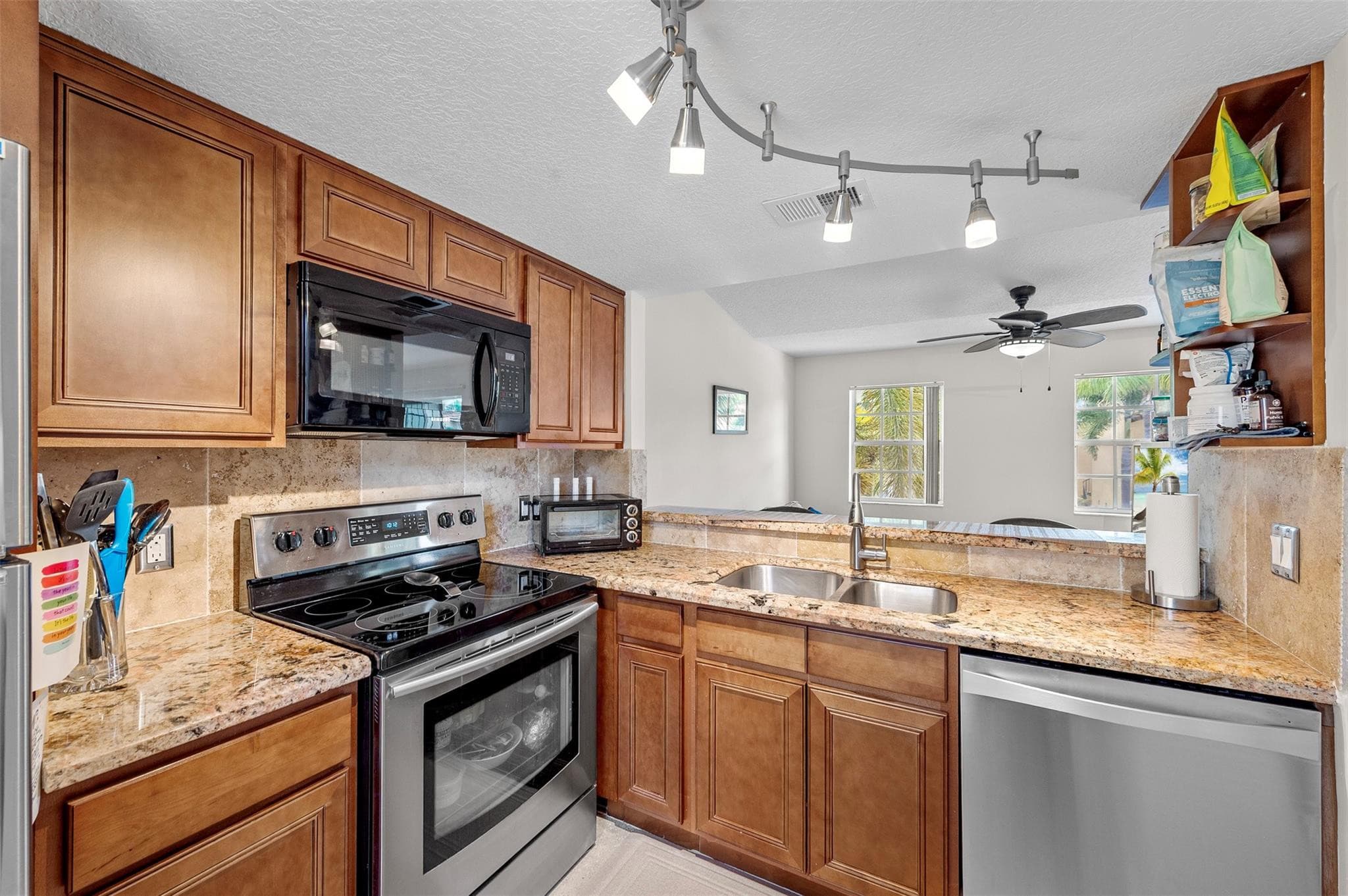 1035 Lake Shore Drive 105, Lake Park, FL 33403 — photo 11 of 32
