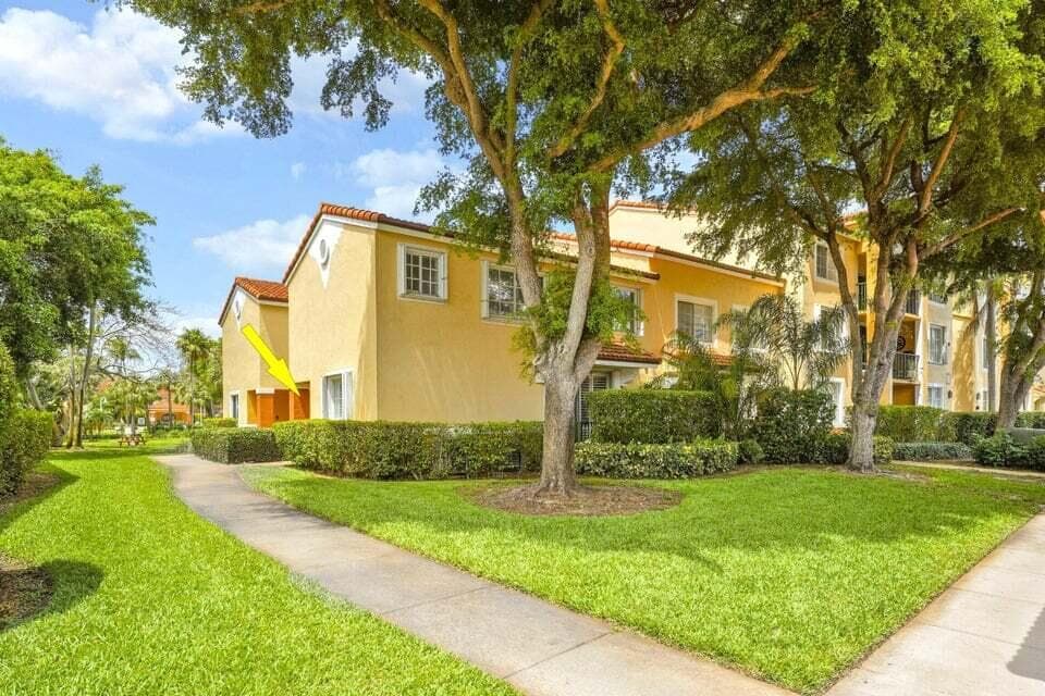 127 Yacht Club Way 101, Hypoluxo, FL 33462 — photo 6 of 27