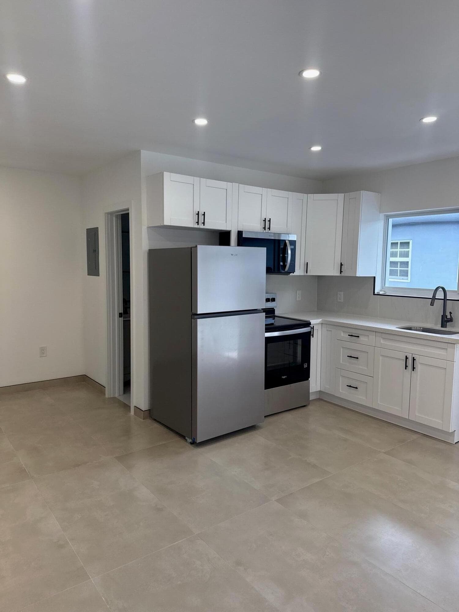1235 Normandy Drive 2, Miami Beach, FL 33141 — photo 2 of 7