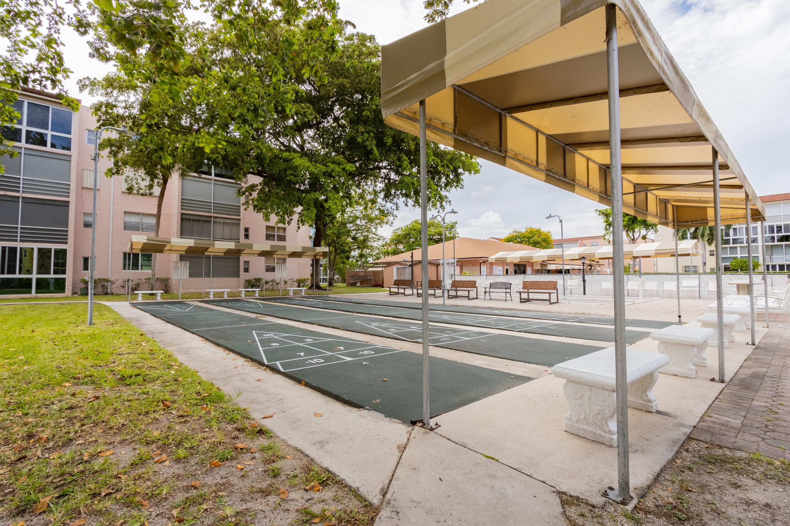 2811 Somerset Drive 412, Lauderdale Lakes, FL 33311 — photo 21 of 27