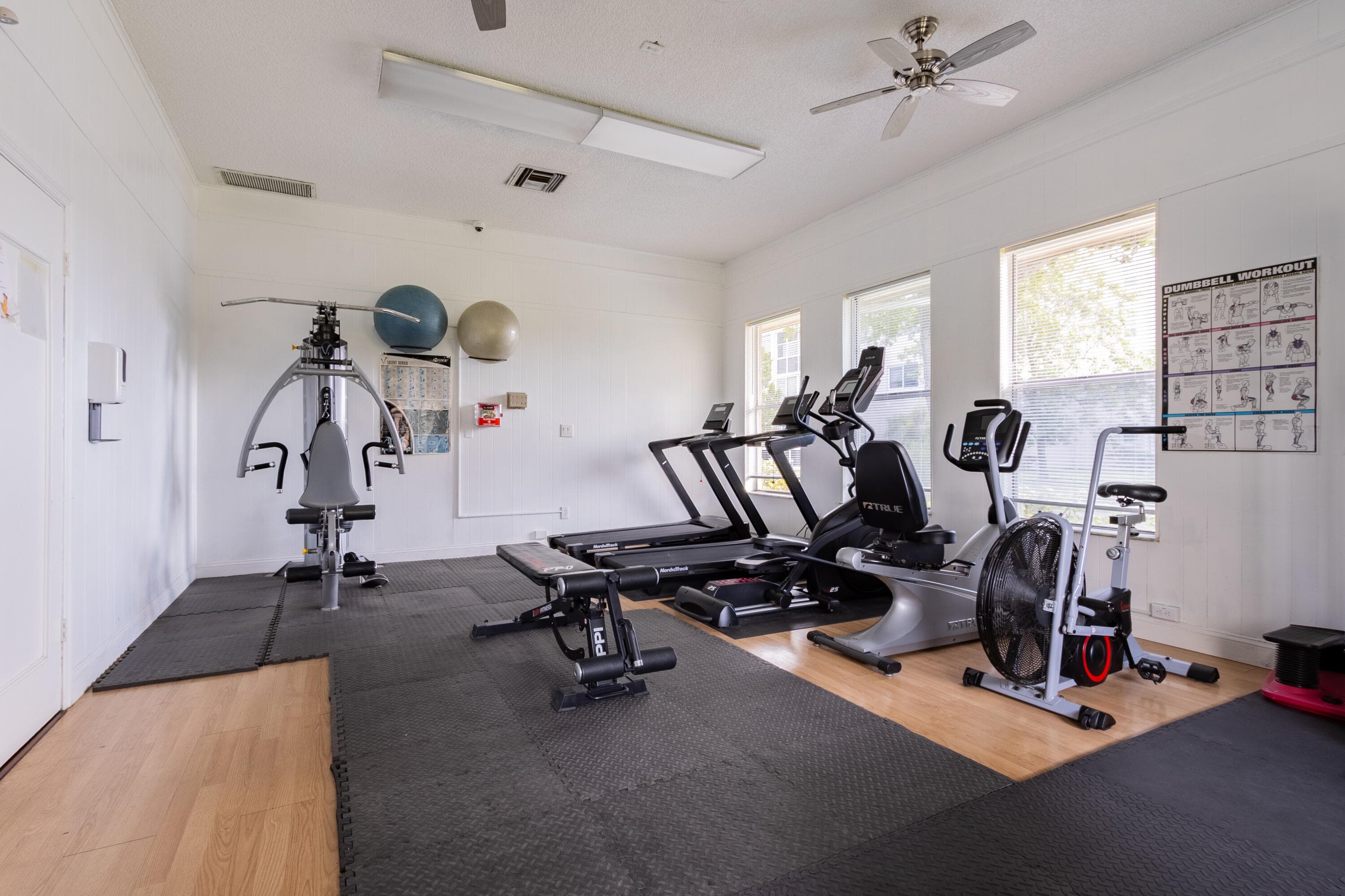 2811 Somerset Drive 412, Lauderdale Lakes, FL 33311 — photo 24 of 27