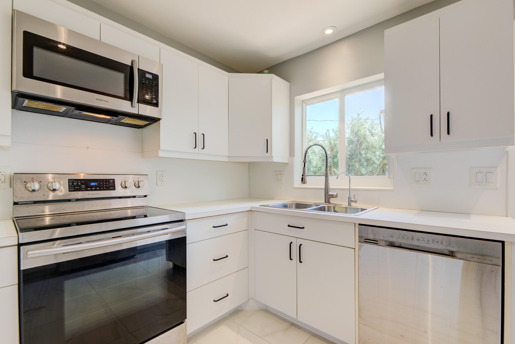 2603 NE 35th Street, Fort Lauderdale, FL 33306 — photo 16 of 39