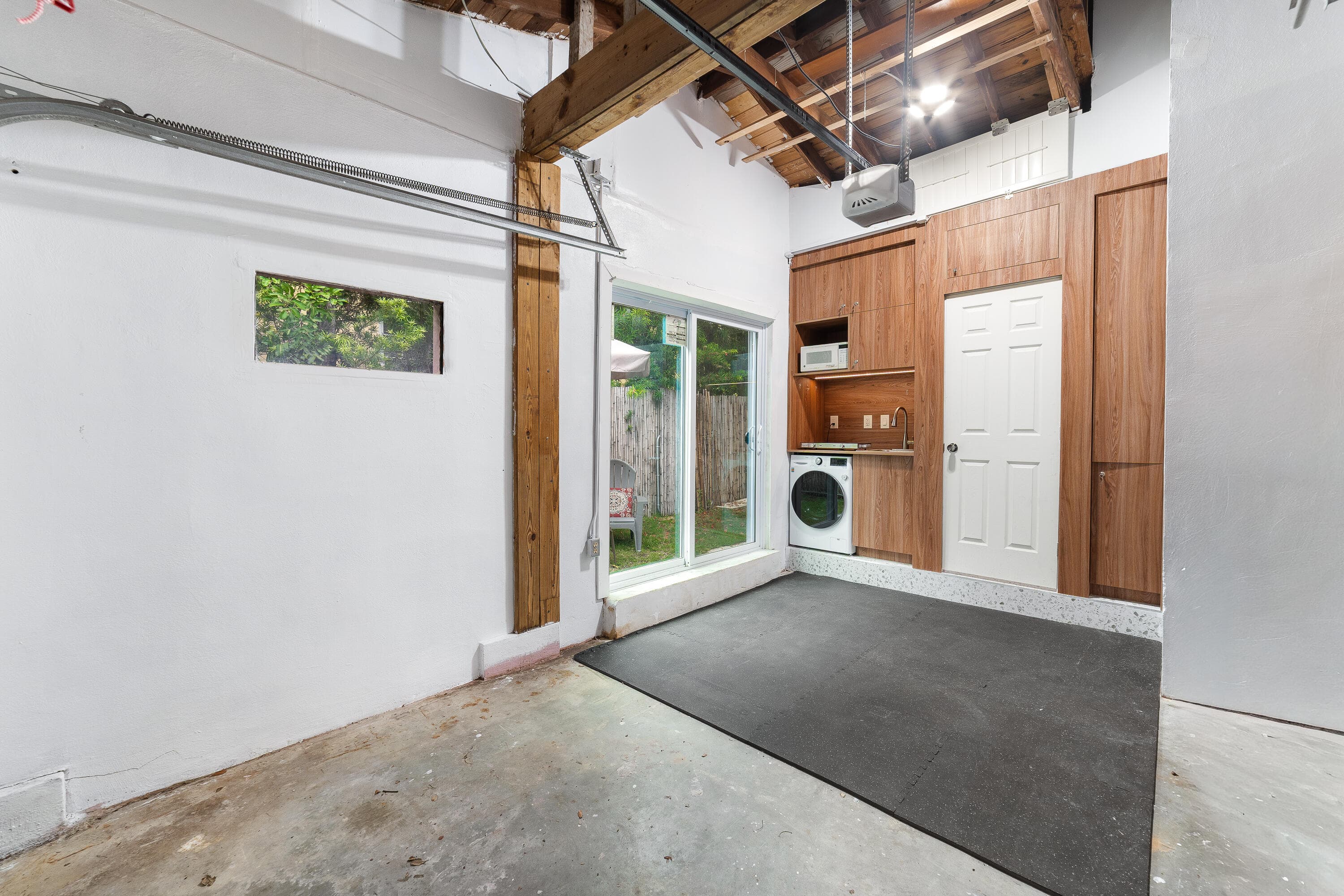 1535 Dewey Street, Hollywood, FL 33020 — photo 23 of 40