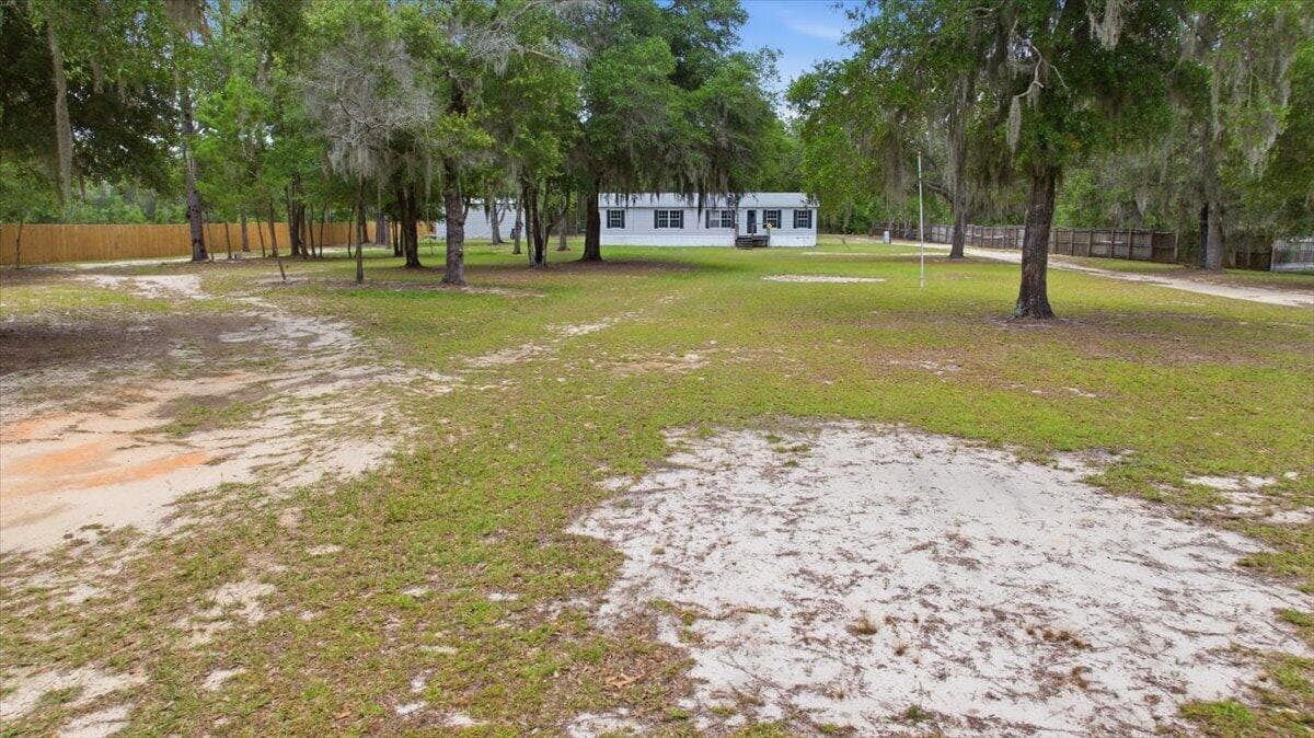 194 Keuka Road, Interlachen, FL 32148 — photo 14 of 22